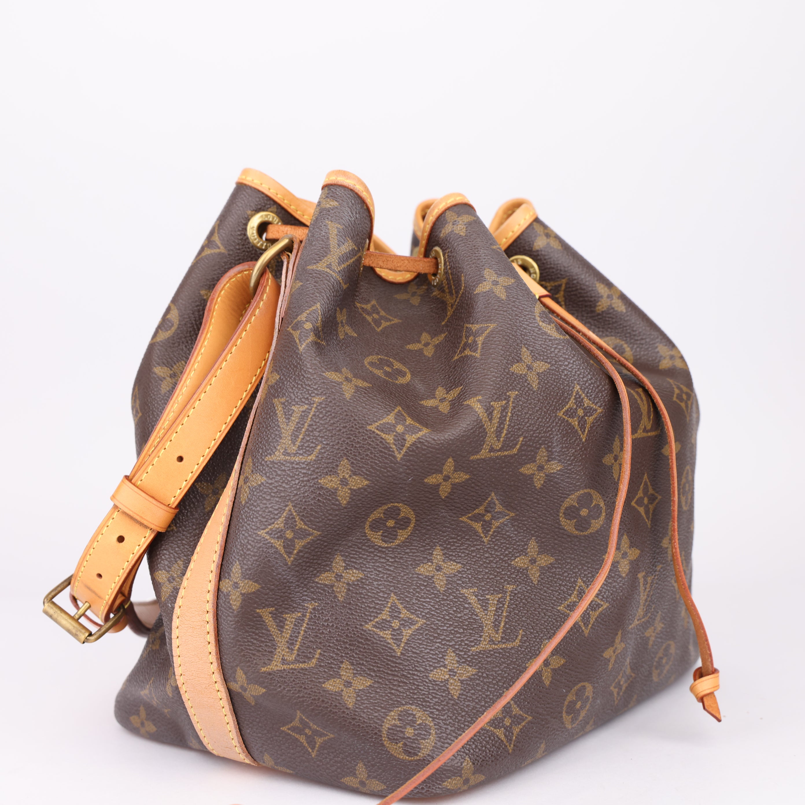 J1462 Louis Vuitton Petit Noé Bag in Monogram Canvas- Pre Owned