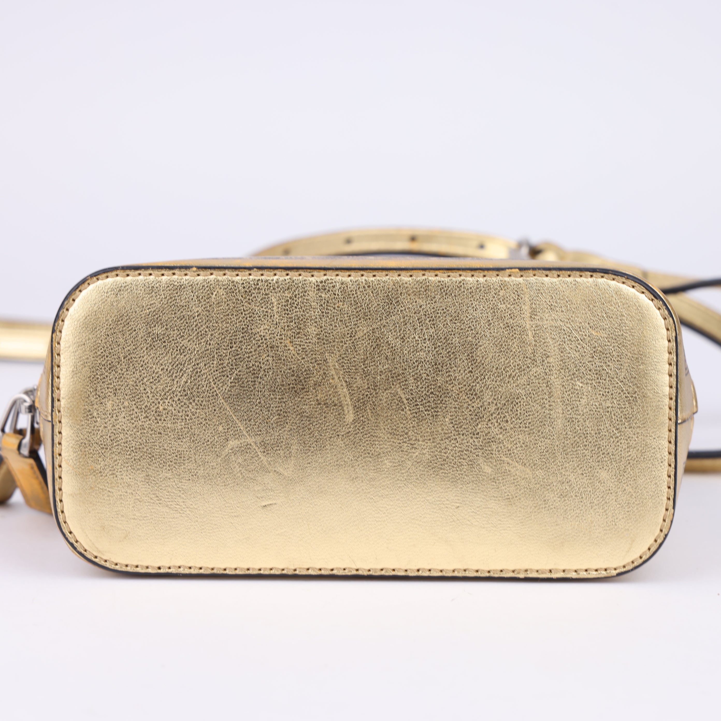 J1473 GUCCI Metallic Guccy Mini Crossbody Gold/Black- Pre Owned