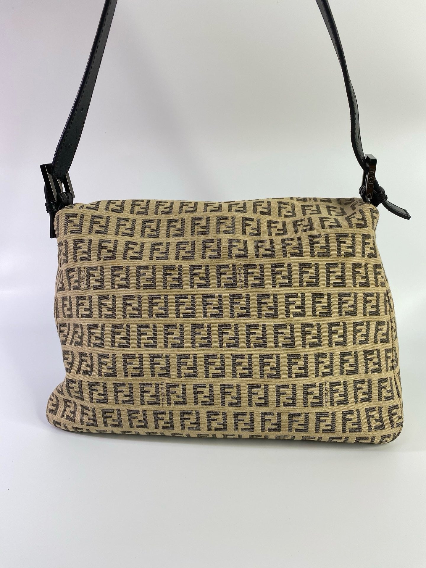 J2970 Fendi Shoulder Bag Borsa Mamma Bauguette Zuccino Canvas Beigo Shoulder Bag | Pre-Owned Brown Zuccino Canvas