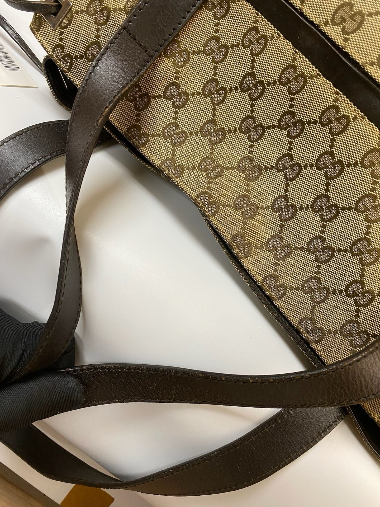 J2865 Gucci Tote Bag GG Canvas Beige Monogram Tote Bag | Pre-Owned Beige Canvas GG Monogram