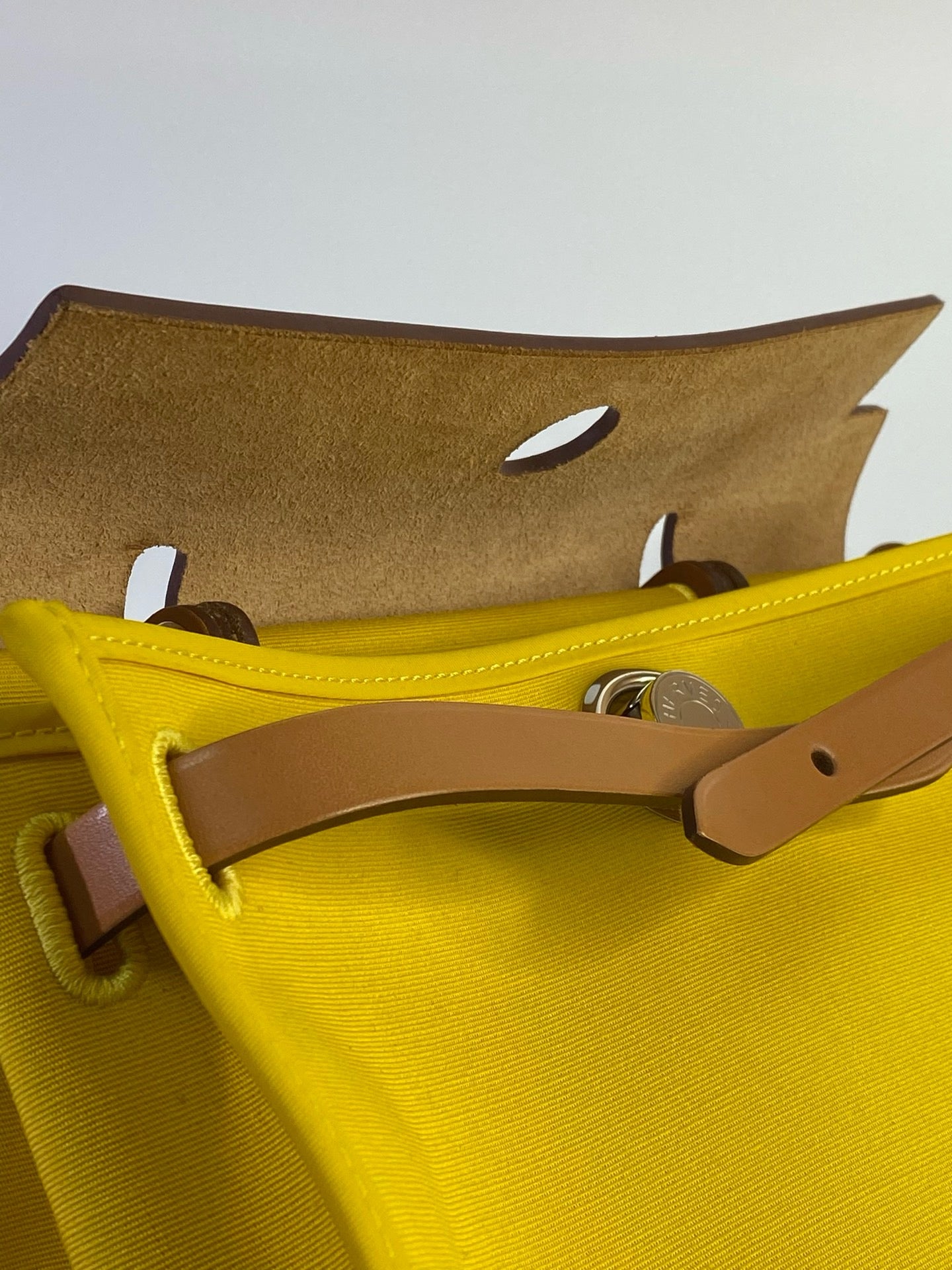 J2856 Hermes Shoulder Bag herbag Zip 31 | Pre-Owned Canvas, Leather