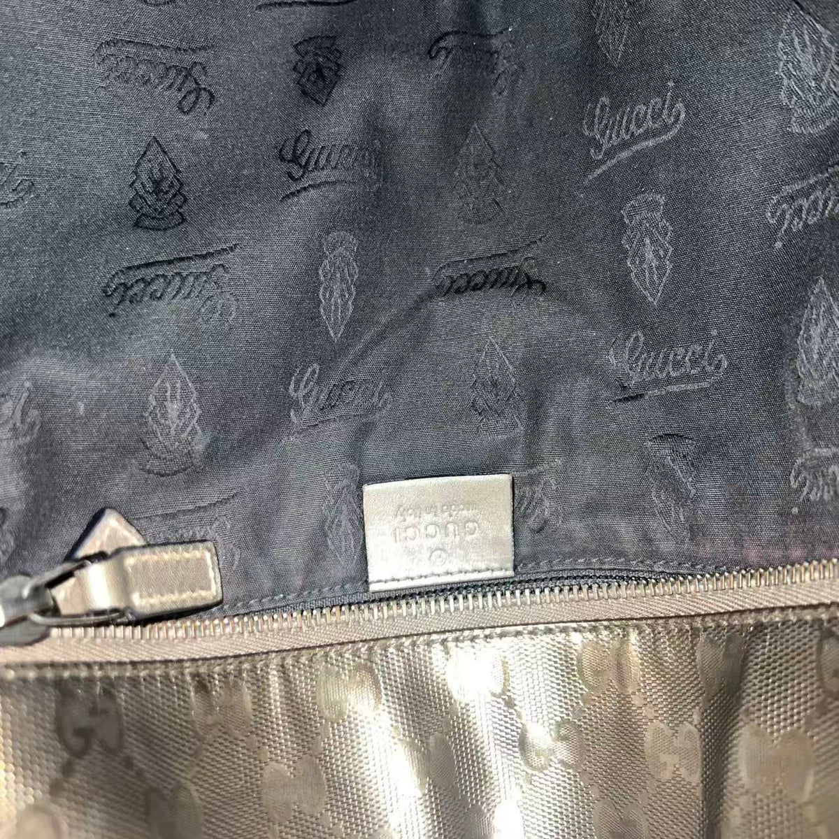 C2668 Gucci Tote Bag GG Imprimé Large | Pre-Owned Very Good Light Purple Polyvinyl chloride (PVC) GG Imprimé