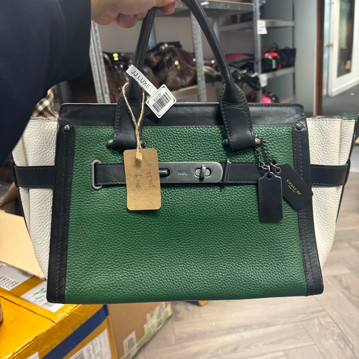 J2173# Shoulder bag Coach green