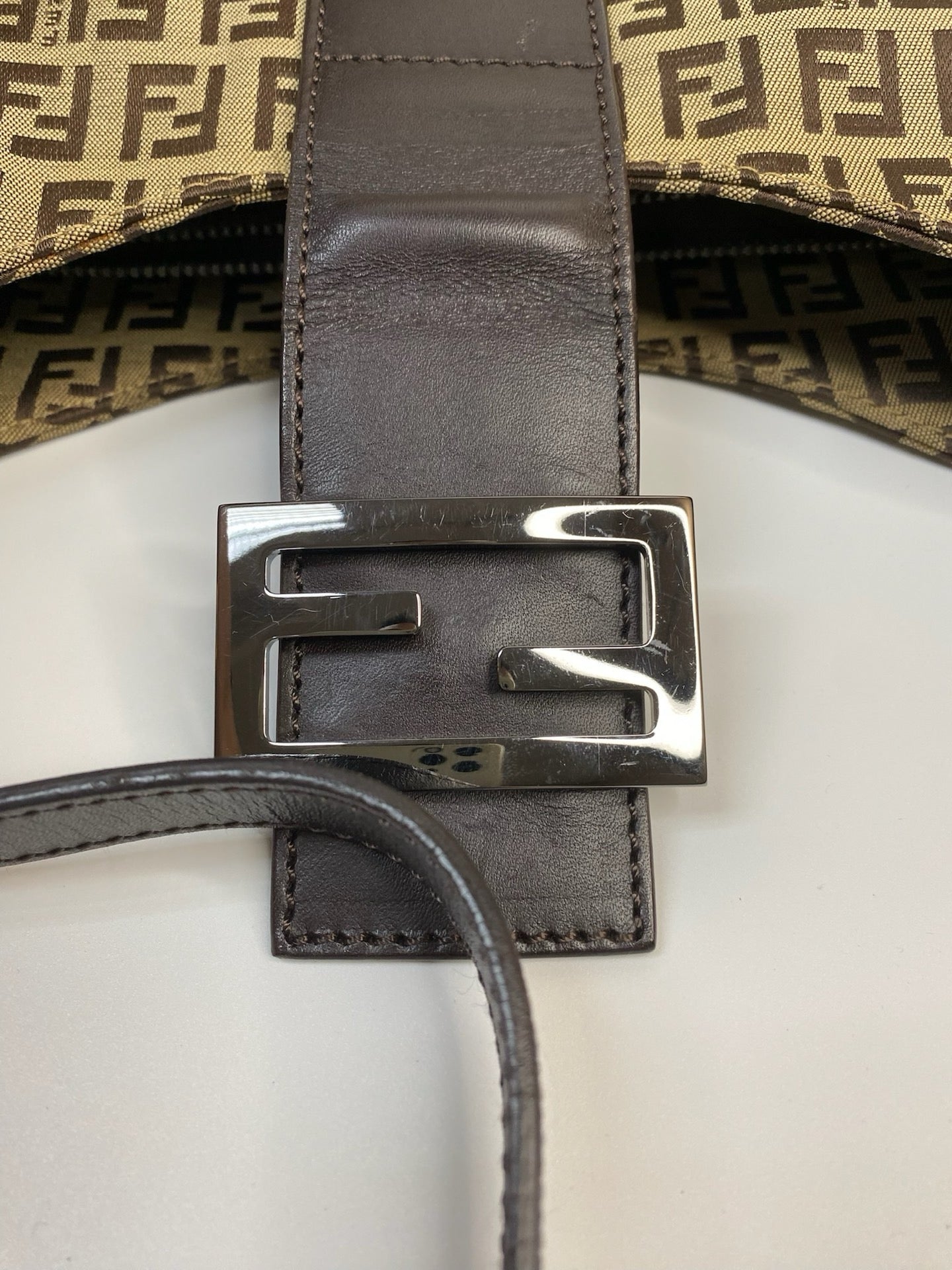 J2950 Fendi Shoulder Bag Zucchino Cnavas Crossisant Hobo baguette | Pre-Owned Brown Canvas/Zucchino FF