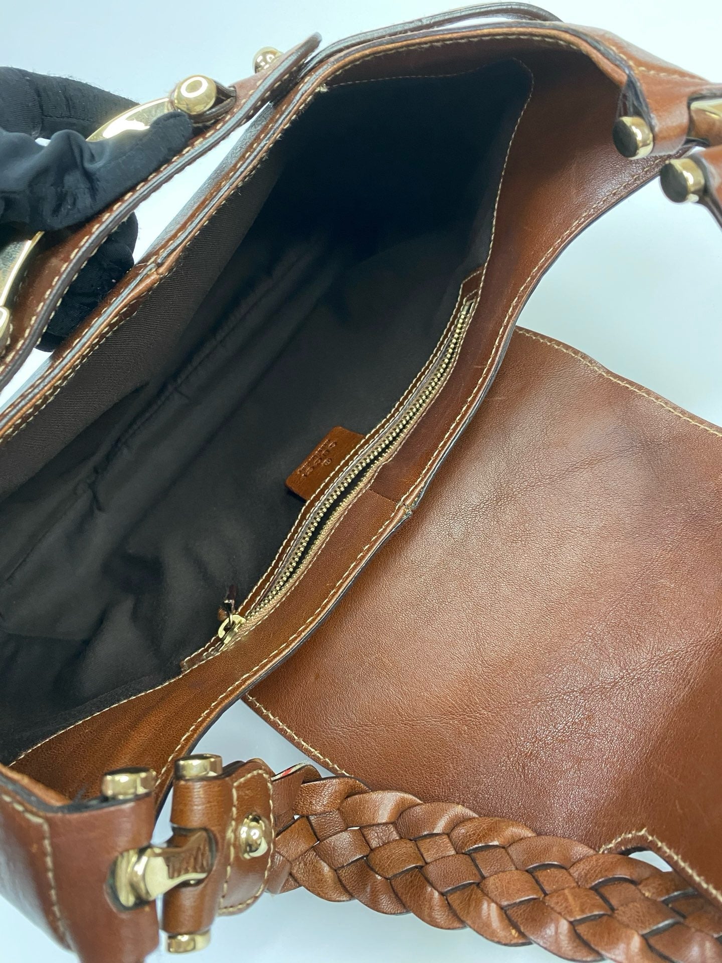 J2860 Gucci Shoulder Bag Beige/Brown GG Canvas Horsebit Shoulder Bag | Pre-Owned Beige / Brown Canvas GG Monogram