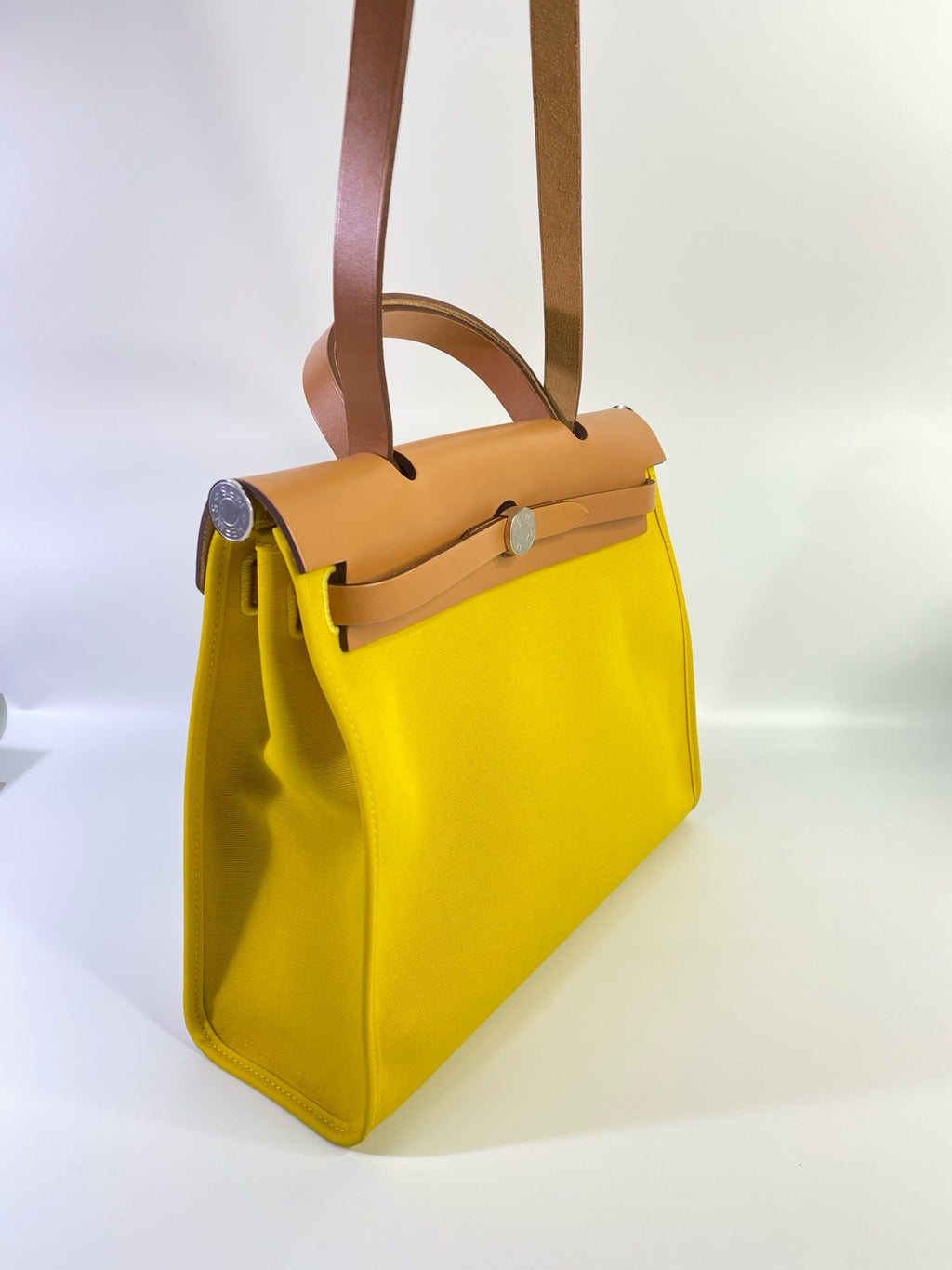J2856 Hermes Shoulder Bag herbag Zip 31 | Pre-Owned Canvas, Leather