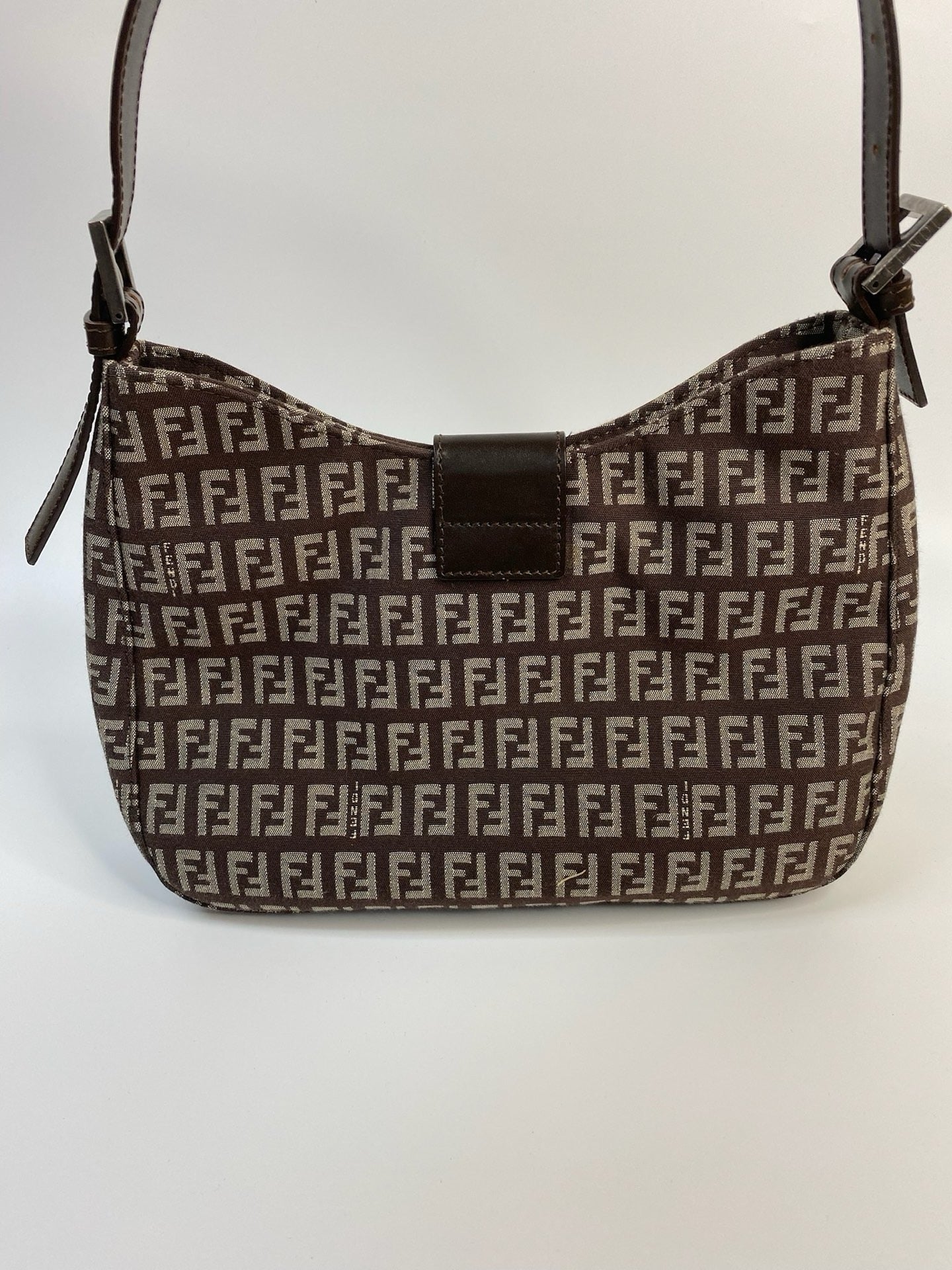 J2962 Fendi Shoulder Bag Zuccino Canvas Crossisant Hobo Baguette | Pre-Owned Brown Zuccino Canvas
