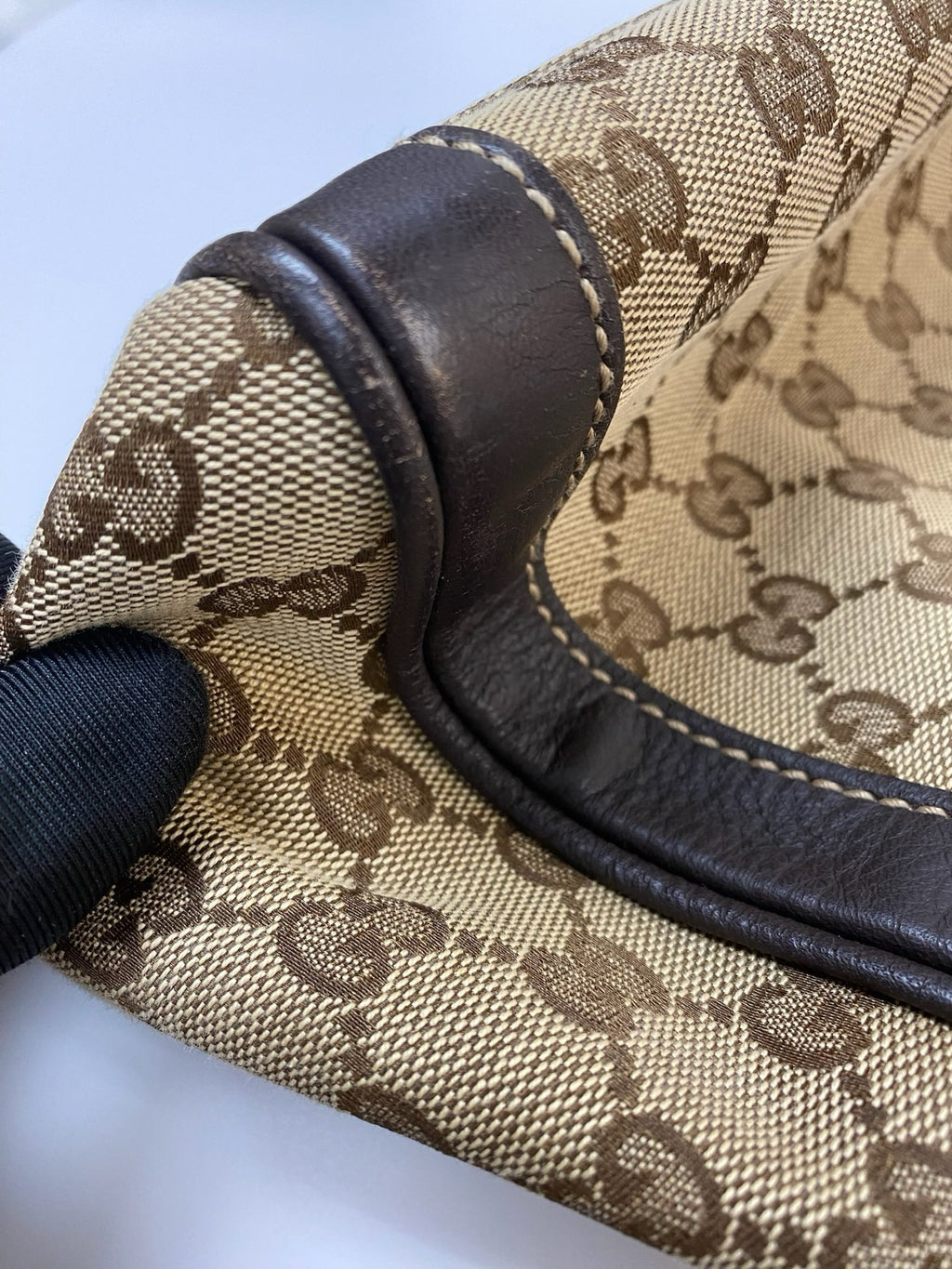 J2866 Gucci Tote Bag GG Canvas Trophy Tote Bag | Pre-Owned Canvas GG Monogram