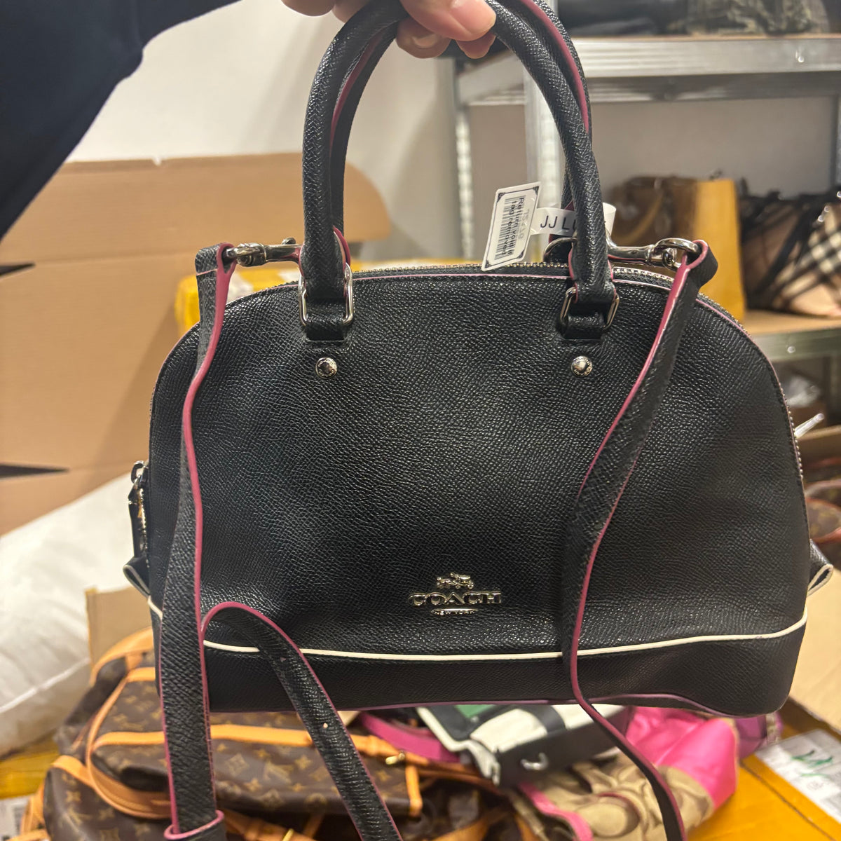 J2176# Shoulder bag Coach black