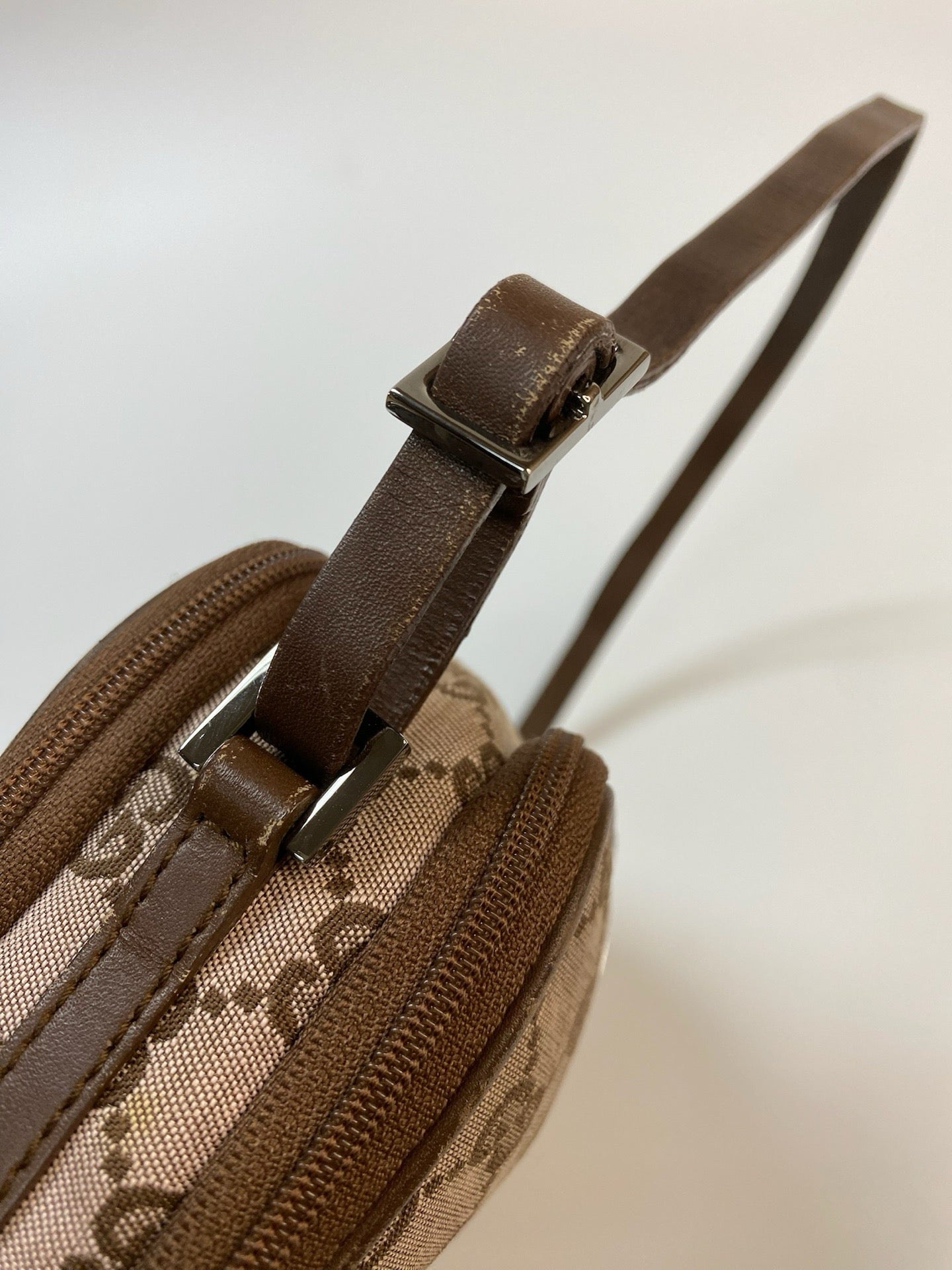 J2994 Gucci Shoulder Bag GG Canvas Mini Double-zip Pochette | Pre-Owned Canvas GG