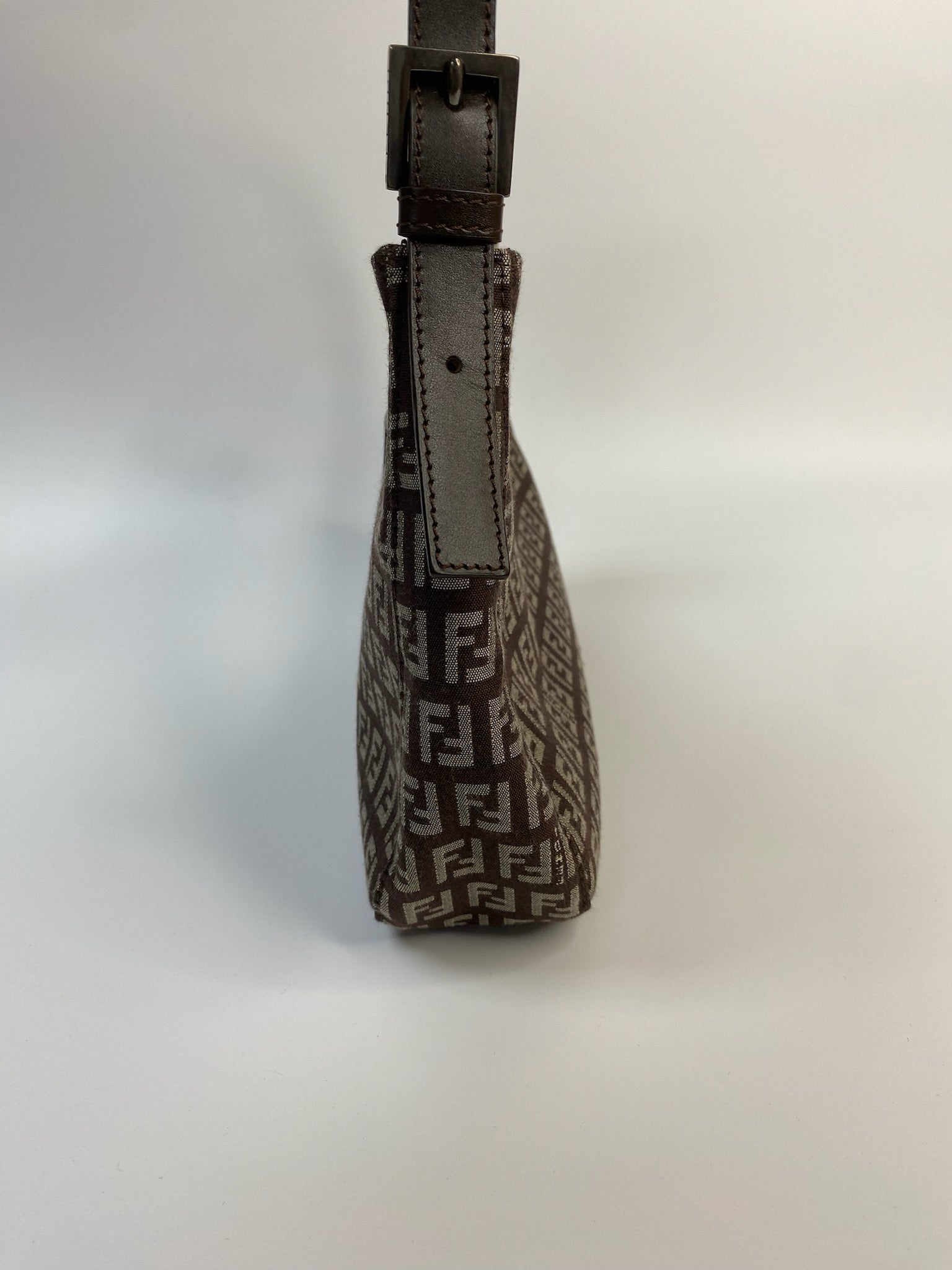 J2962 Fendi Shoulder Bag Zuccino Canvas Crossisant Hobo Baguette | Pre-Owned Brown Zuccino Canvas