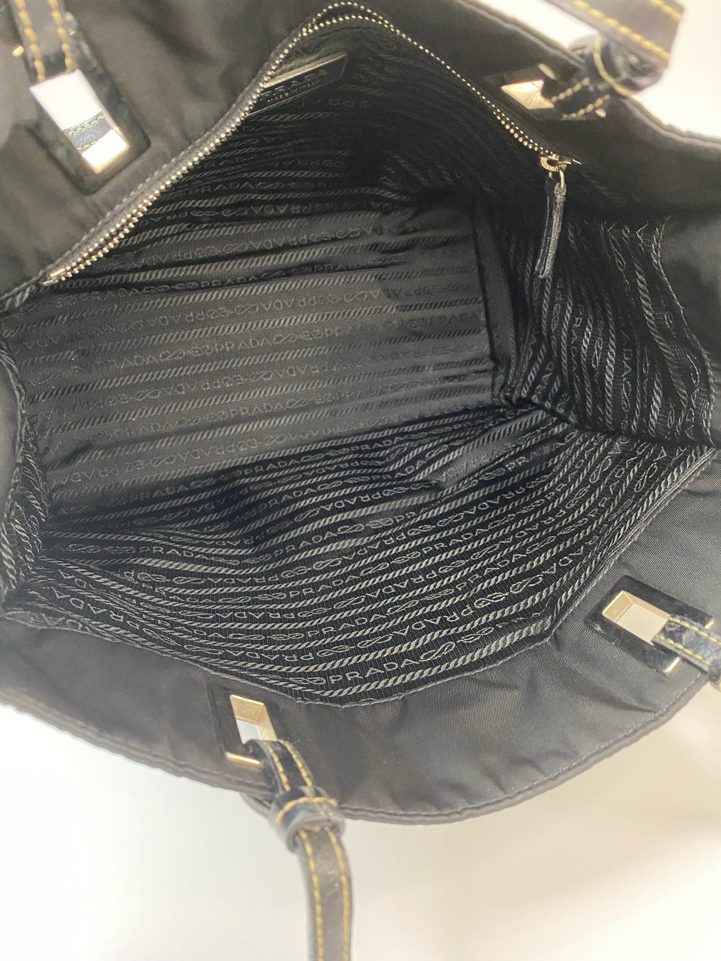 J2958 Prada Shoulder Bag Tessuto Nylon Tote Bag Black Leather Handle | Pre-Owned Black Nylon, Leather