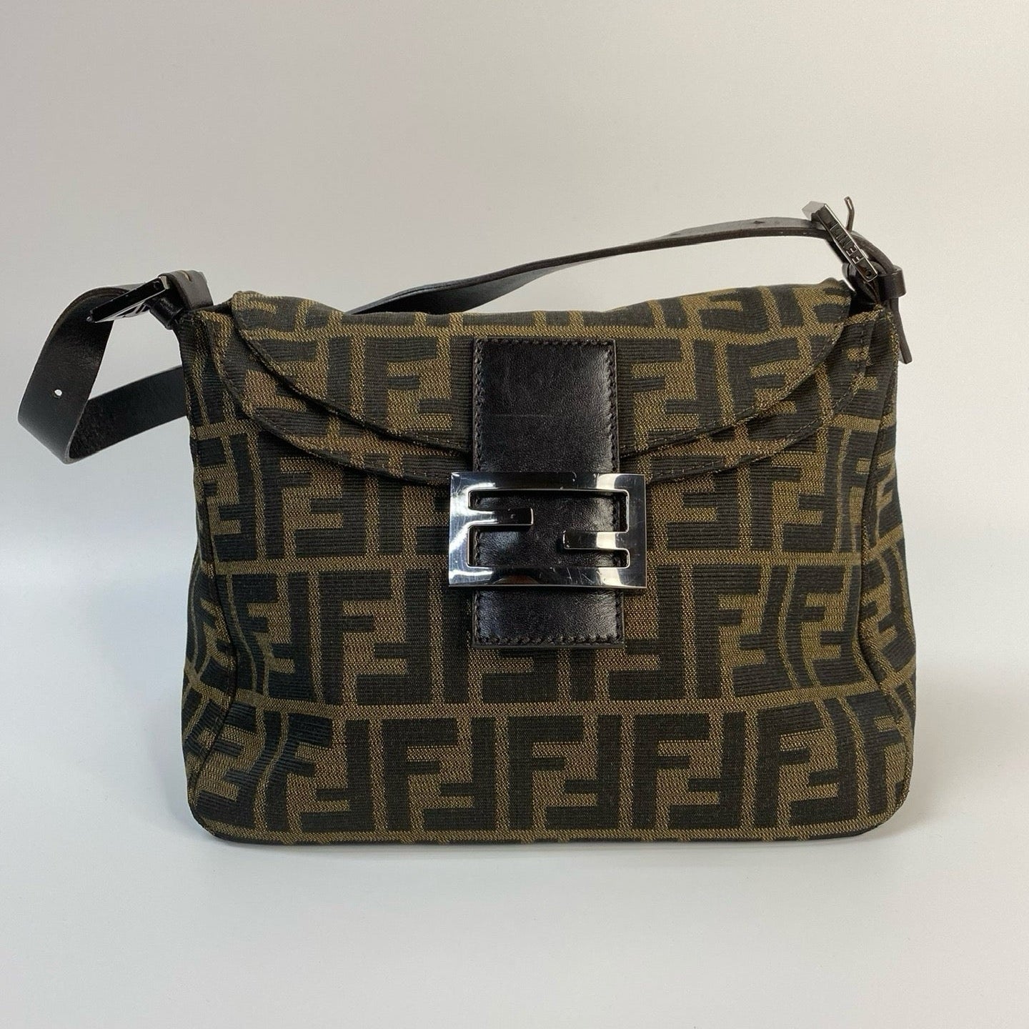 J2967 Fendi Shoulder Bag Zucca Canvas Double Flap Mamma Shoulder Bag | Pre-Owned Brown Zucca Canvas