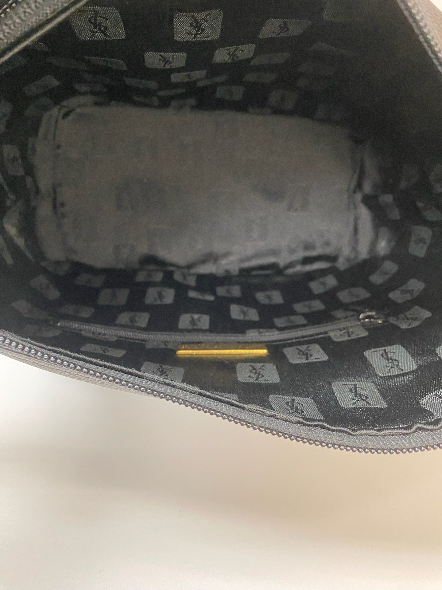 J2951 Saint Laurent Top Handle Bag Black Leather vanity Style hand Bag | Pre-Owned Black Leather