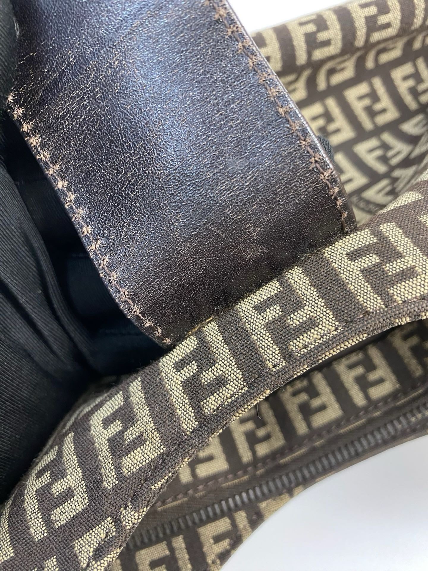 J2968 Fendi Shoulder Bag Zuccino Canvas Crossisant Hobo Baguette | Pre-Owned Brown Zuccino Canvas