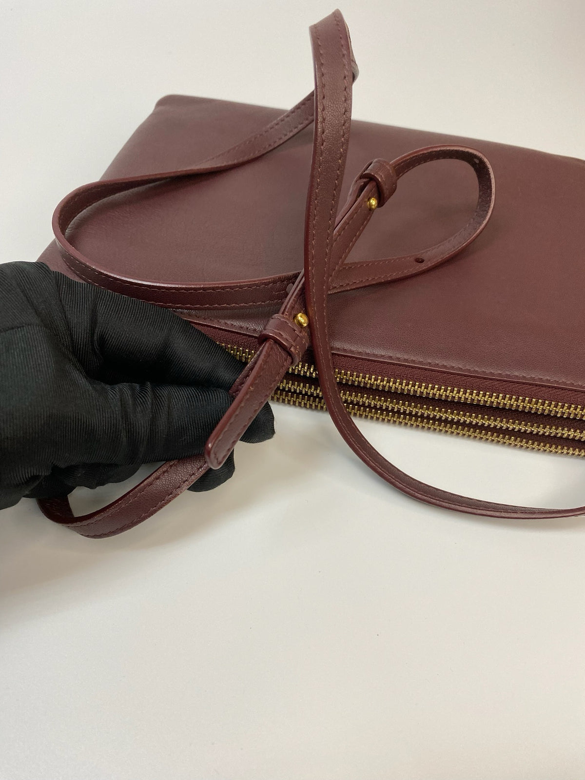 J2978# Celine Crossbody Bag Crossbody Trio in red, Box Calfskin | Pre-Owned Red Calfskin leather