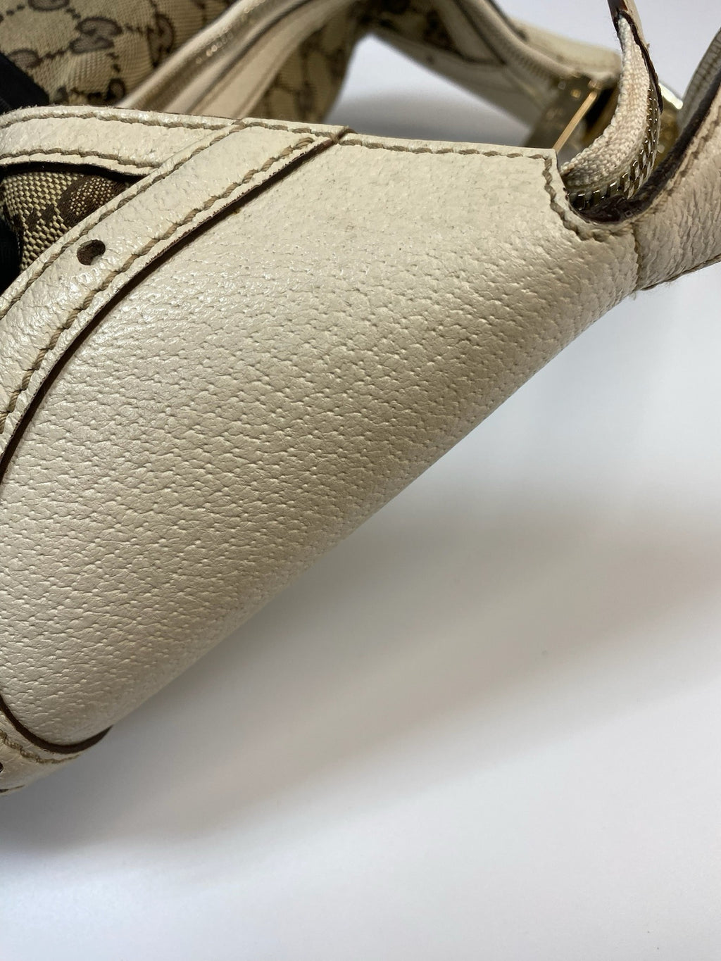 J2877 Gucci Shoulder Bag Monogram Large Crossiant Hobo Bag | Pre-Owned Brown Canvas/Monogram