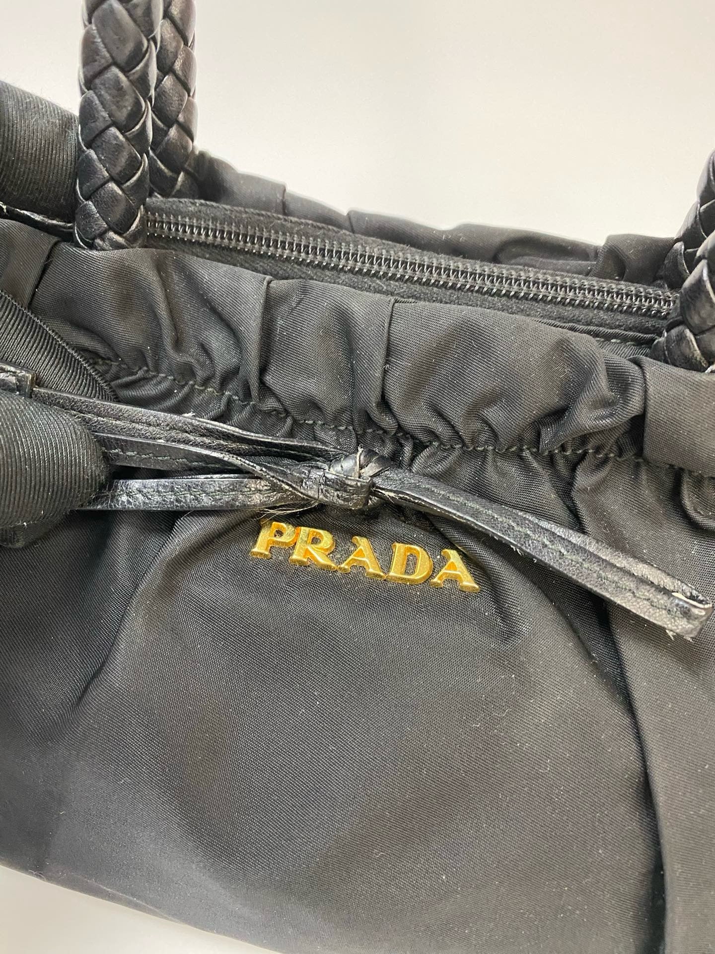 J2959 Prada Top Handle Bag Bow Logo Nylon Shoulder Bag In Balck Gold | Pre-Owned Black Logo Nylon