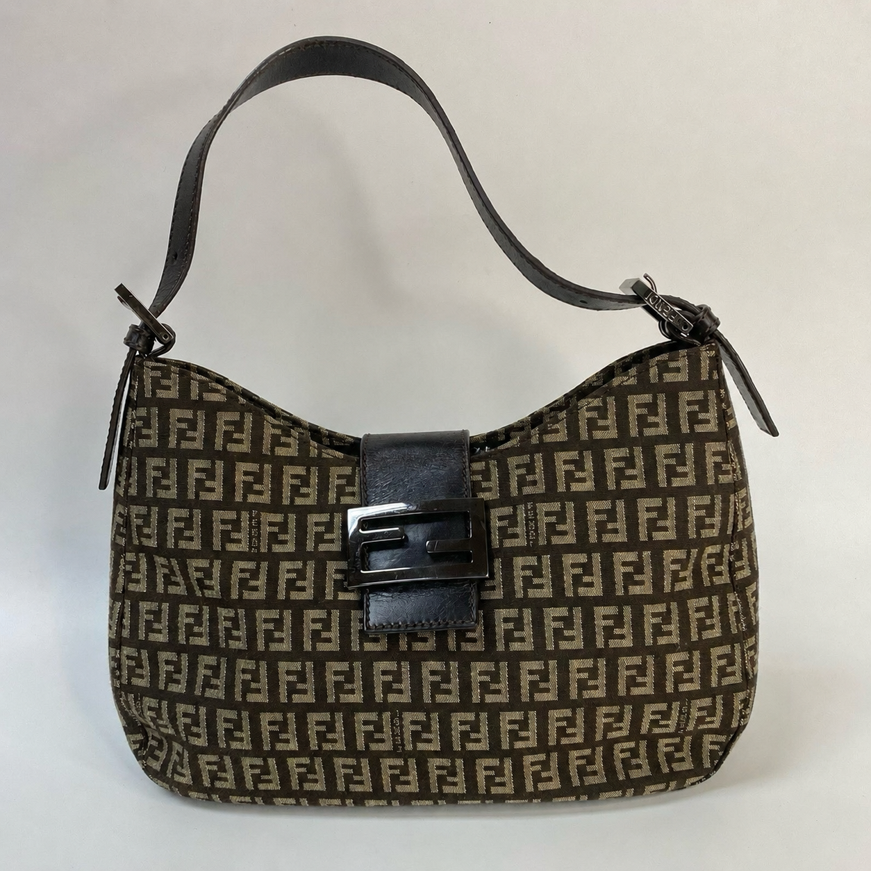 J2968 Fendi Shoulder Bag Zuccino Canvas Crossisant Hobo Baguette | Pre-Owned Brown Zuccino Canvas