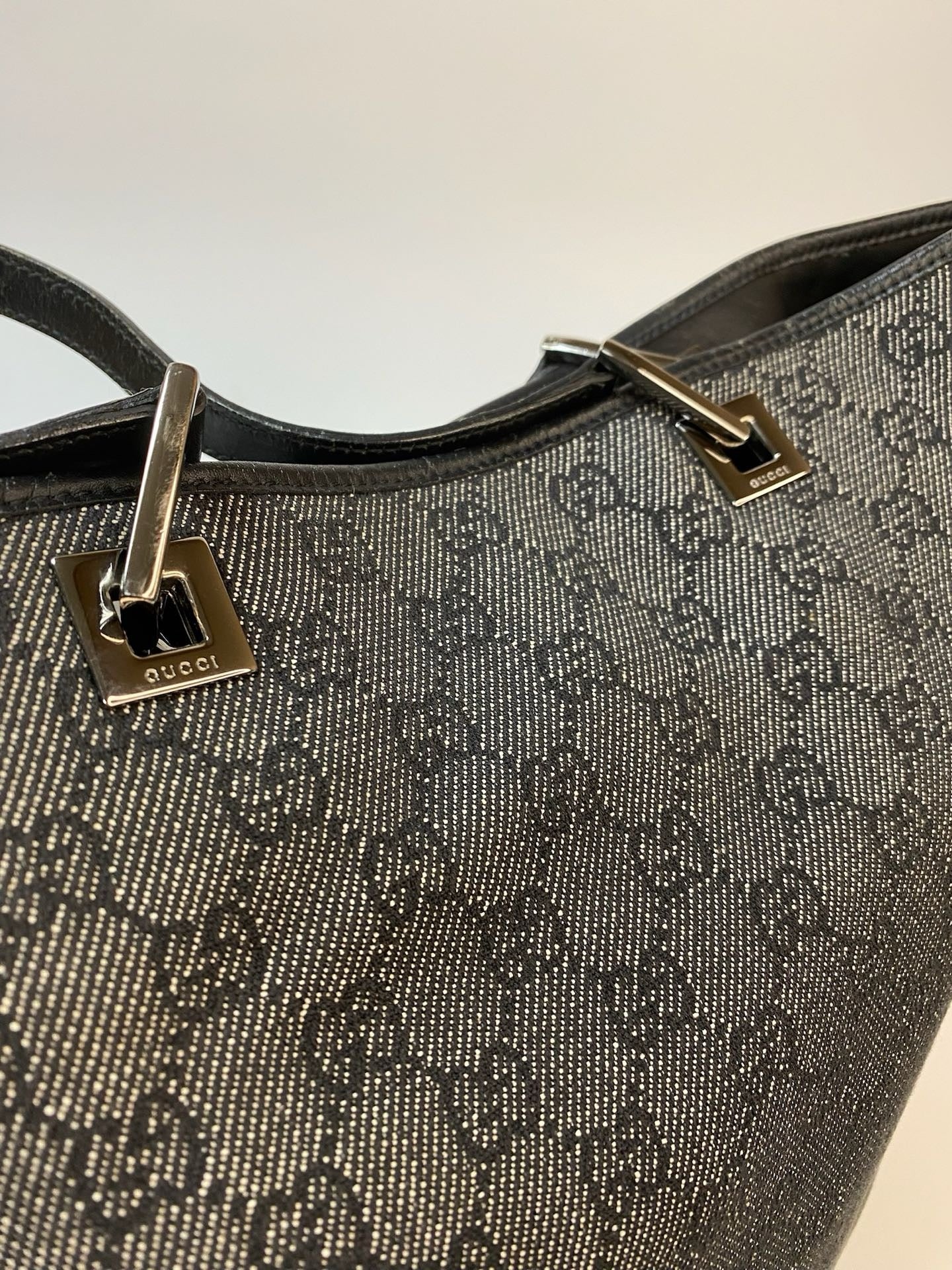 J2864 Gucci Tote Bag GG Canvas denim Monogram Bag | Pre-Owned Blue Denim, Canvas GG Monogram