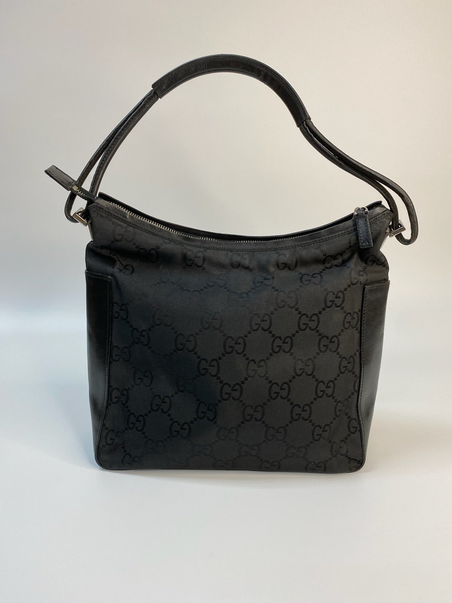 J1116 Gucci Top Handle Bag Nylon Loop Shoulder Bag | Pre-Owned Like New Nylon