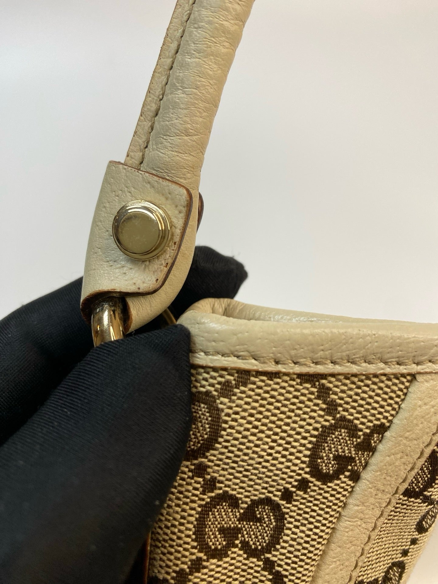J2862 Gucci Shoulder Bag Monogram D Ring Shoulder Bag small | Pre-Owned Brown Canvas/Monogram