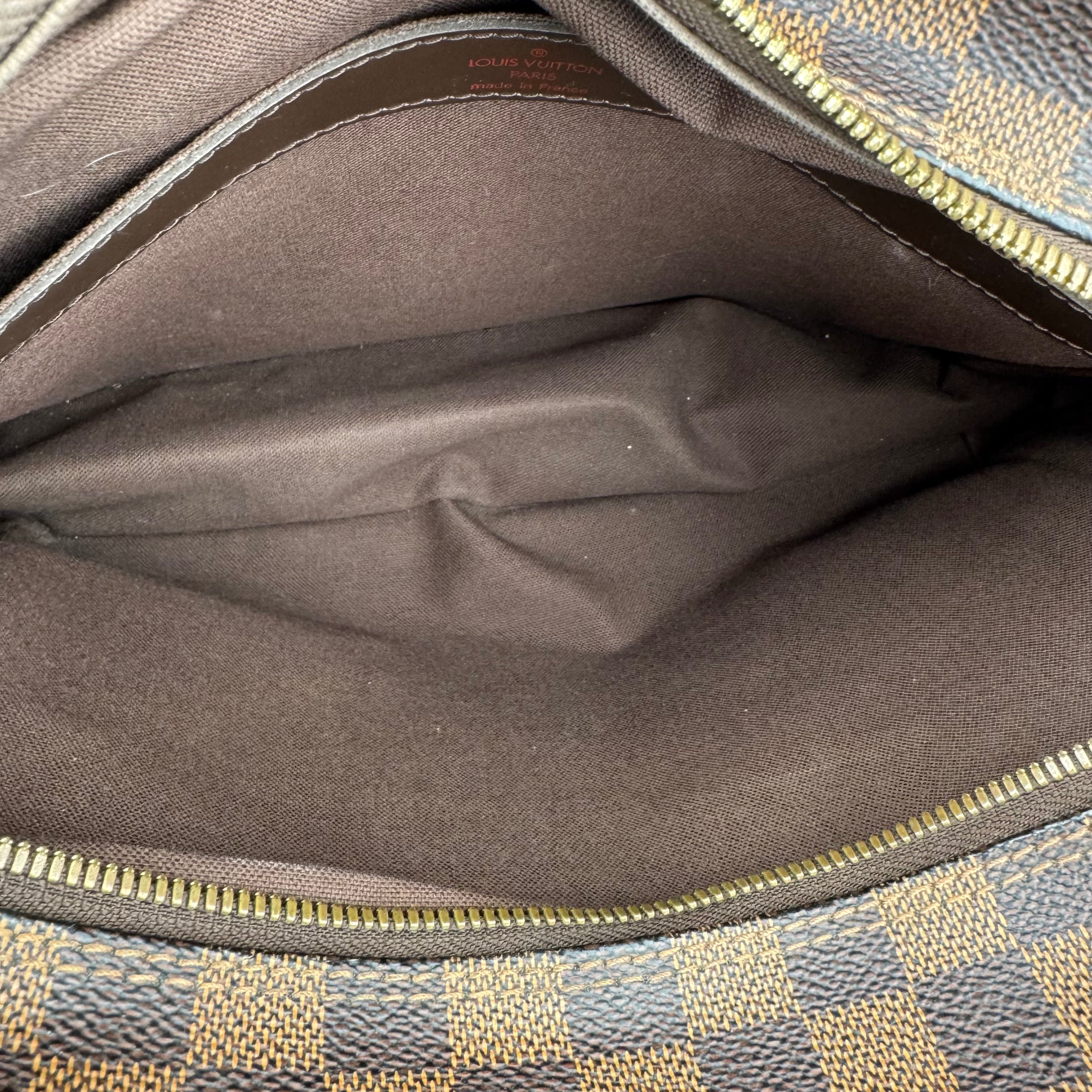J3319 Louis Vuitton Damier Canvas Naviglio Messenger Bag- Pre Owned