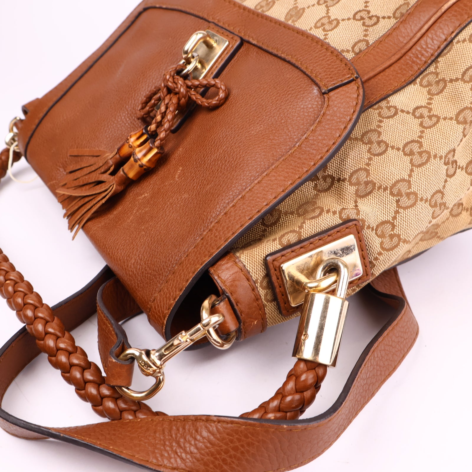 J3605 Gucci GG Supreme Monogram Tassel Messenger Flap Bag- Pre Owned
