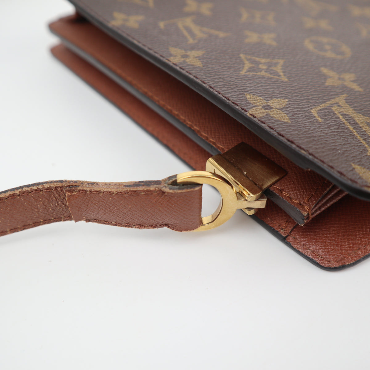 C2805 Louis Vuitton Crossbody Bag Vintage Monogram Courcelles | Pre-Owned Very Good Brown Monogram Canvas