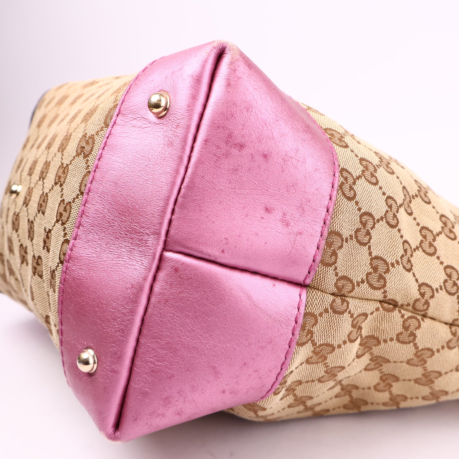 J3602 Gucci Beige/Pink GG Canvas Heart-Bit Hobo Bag- Pre Owned