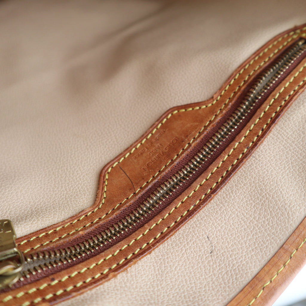C2821R Louis Vuitton Bucket Bag Monogram Bucket GM | Pre-Owned Very Good Brown Monogram Canvas