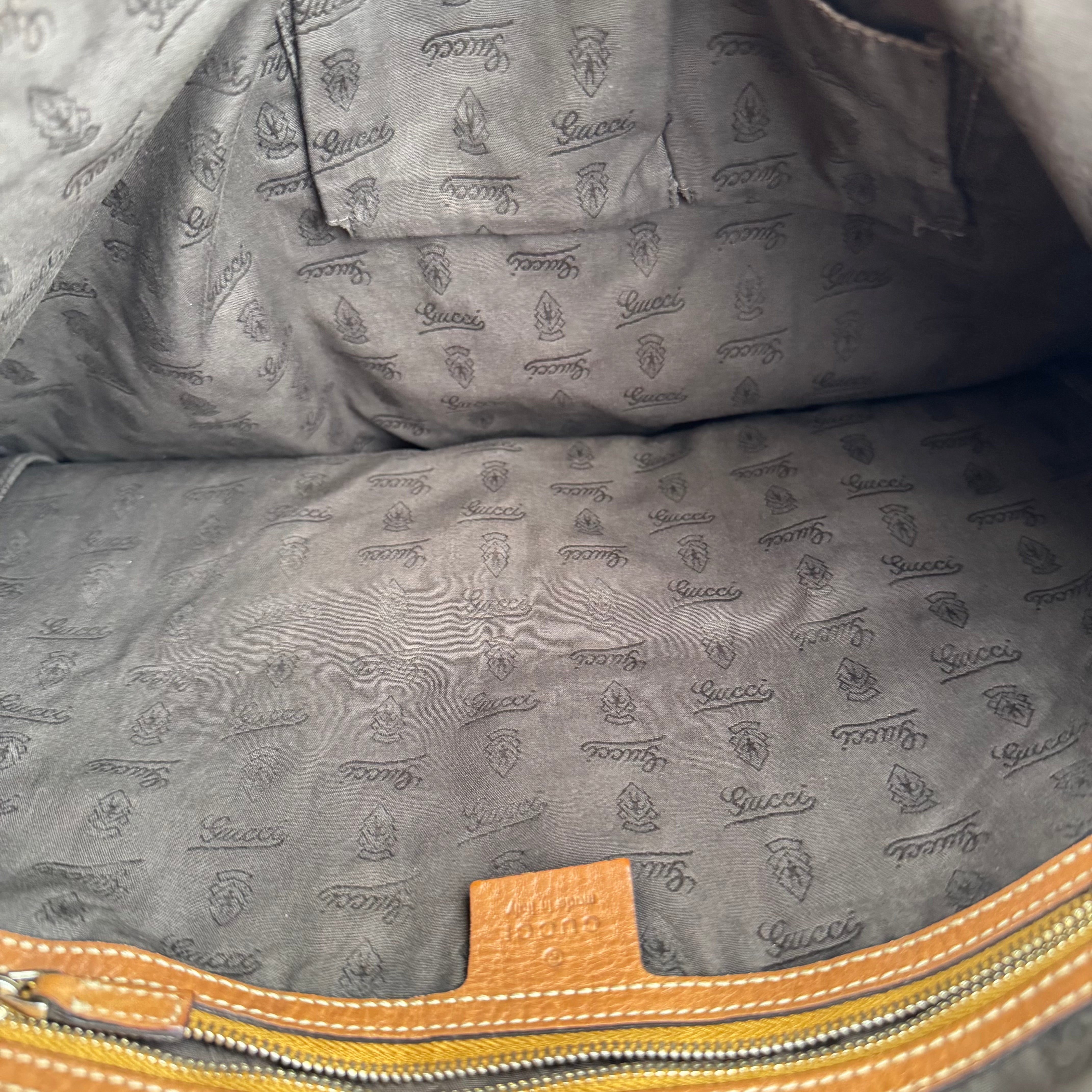 J3417 Gucci GG Canvas Medium Charm Tote- Pre Owned