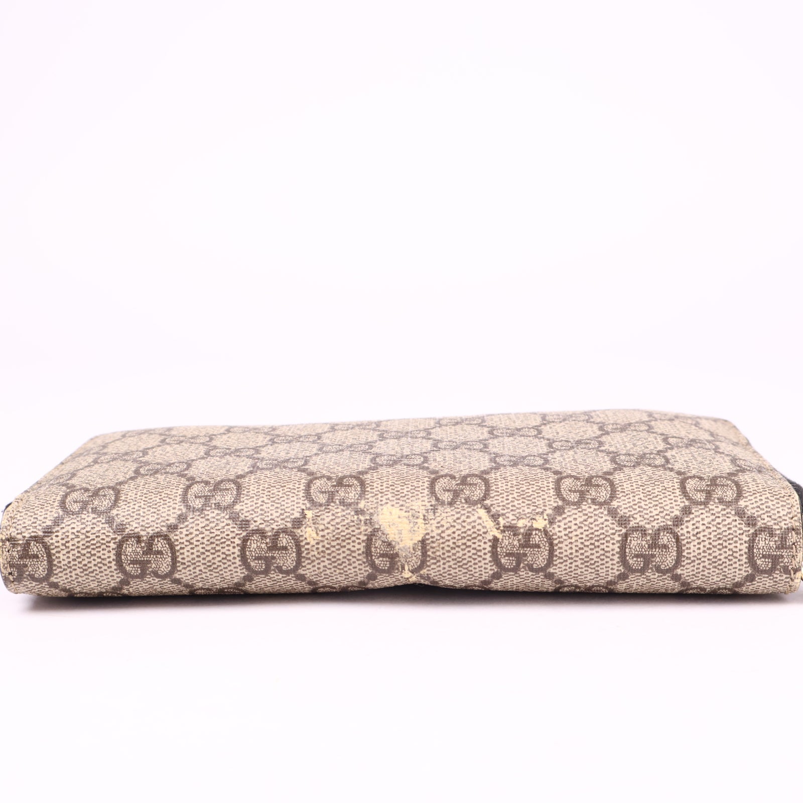 J3593 Gucci GG Supreme Snake Round Zip Wallet- Pre Owned