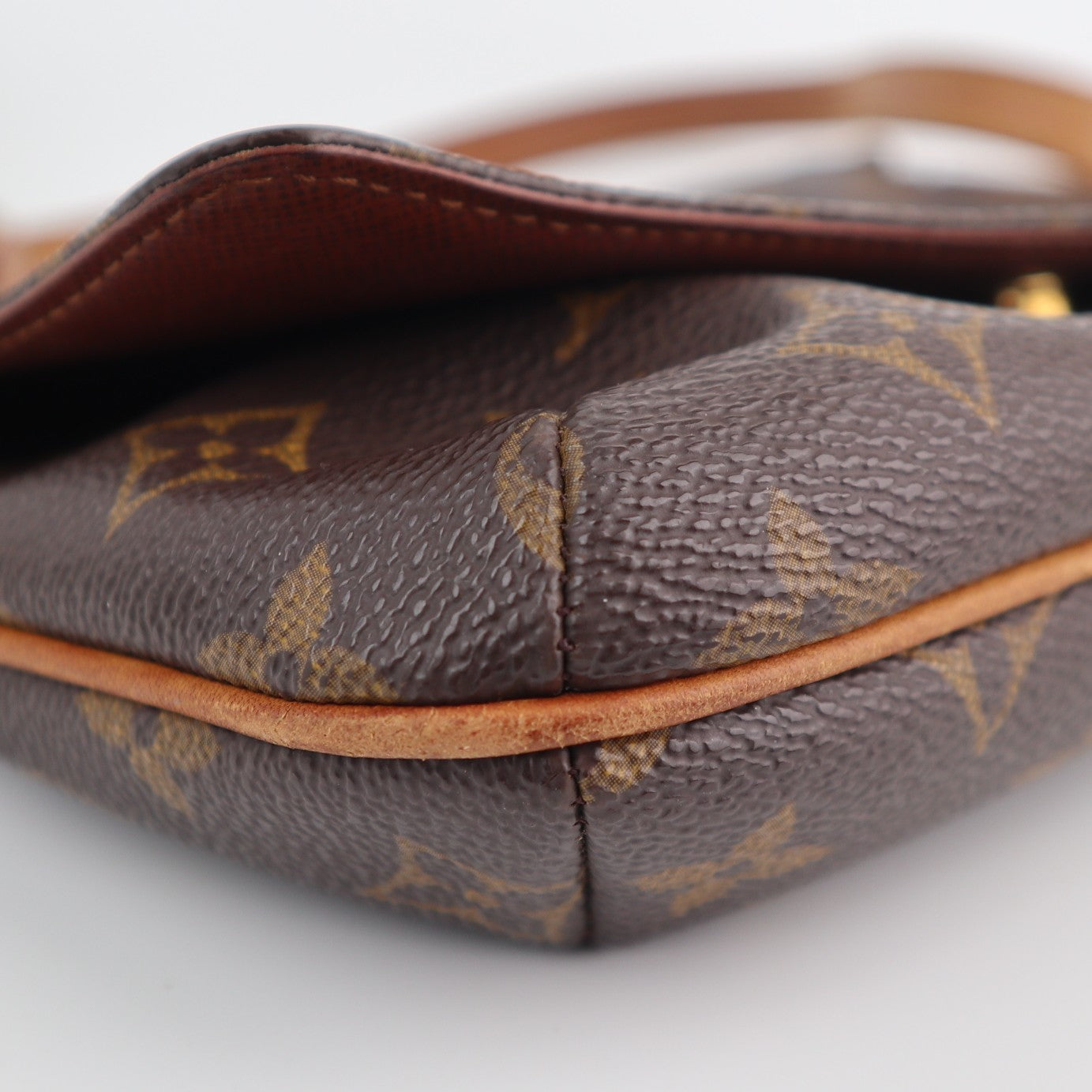 Louis Vuitton Monogram Canvas Musette Tango Shoulder Bag C1893 | Pre-Owned Very Good Brown Monogram Canvas