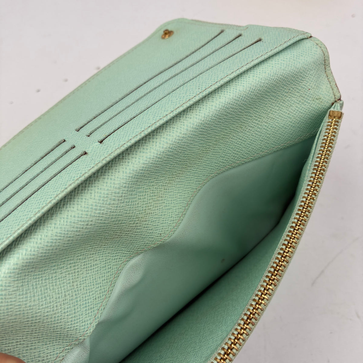 J2793 Louis Vuitton Wallet Insolite | Pre-Owned Like New White Monogram Multicolore canvas