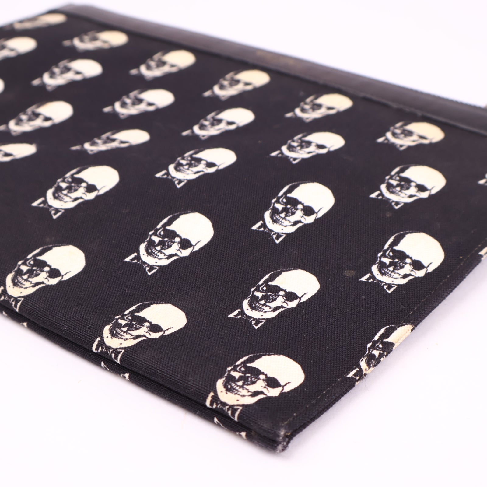 J3588 Saint Laurent Canvas Skull Clutch- Pre Owned