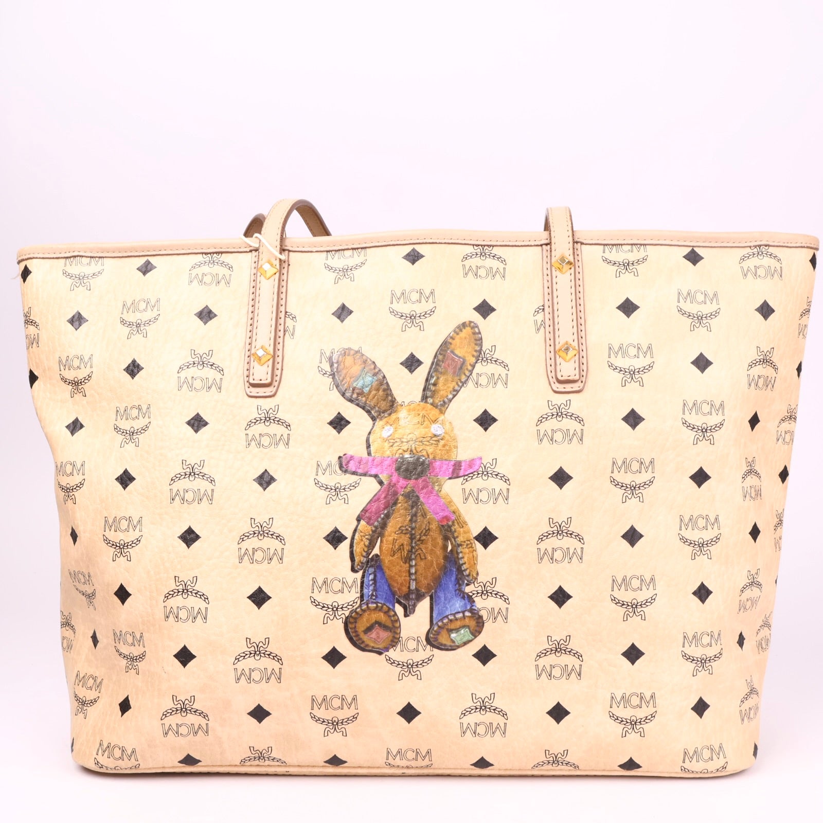 J3585 MCM Medium Visetos Bunny Tote- Pre Owned