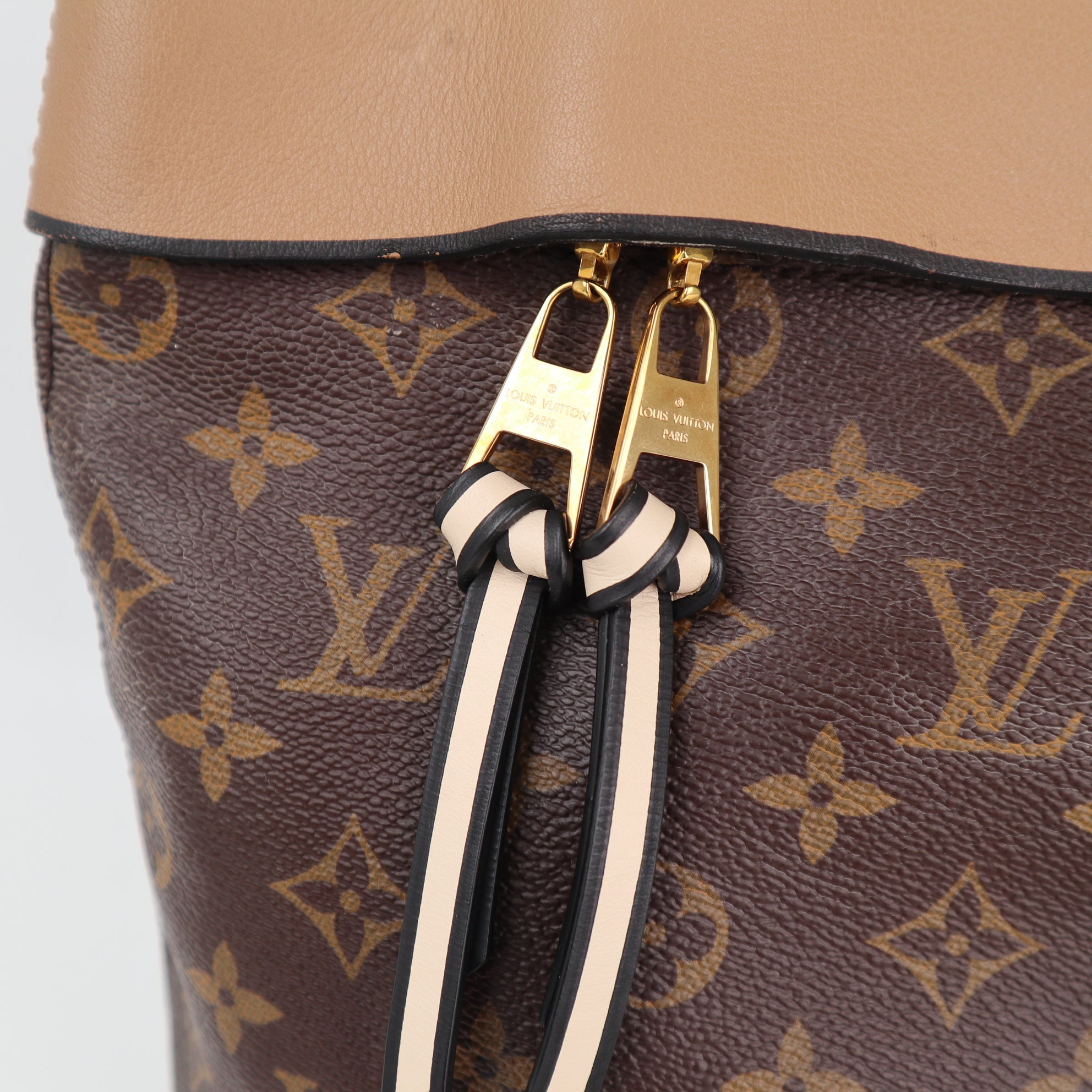 Louis Vuitton Monogram Tuileries Hobo Shoulder Bag C1900# | Pre-Owned Excellent Brown Monogram Canvas