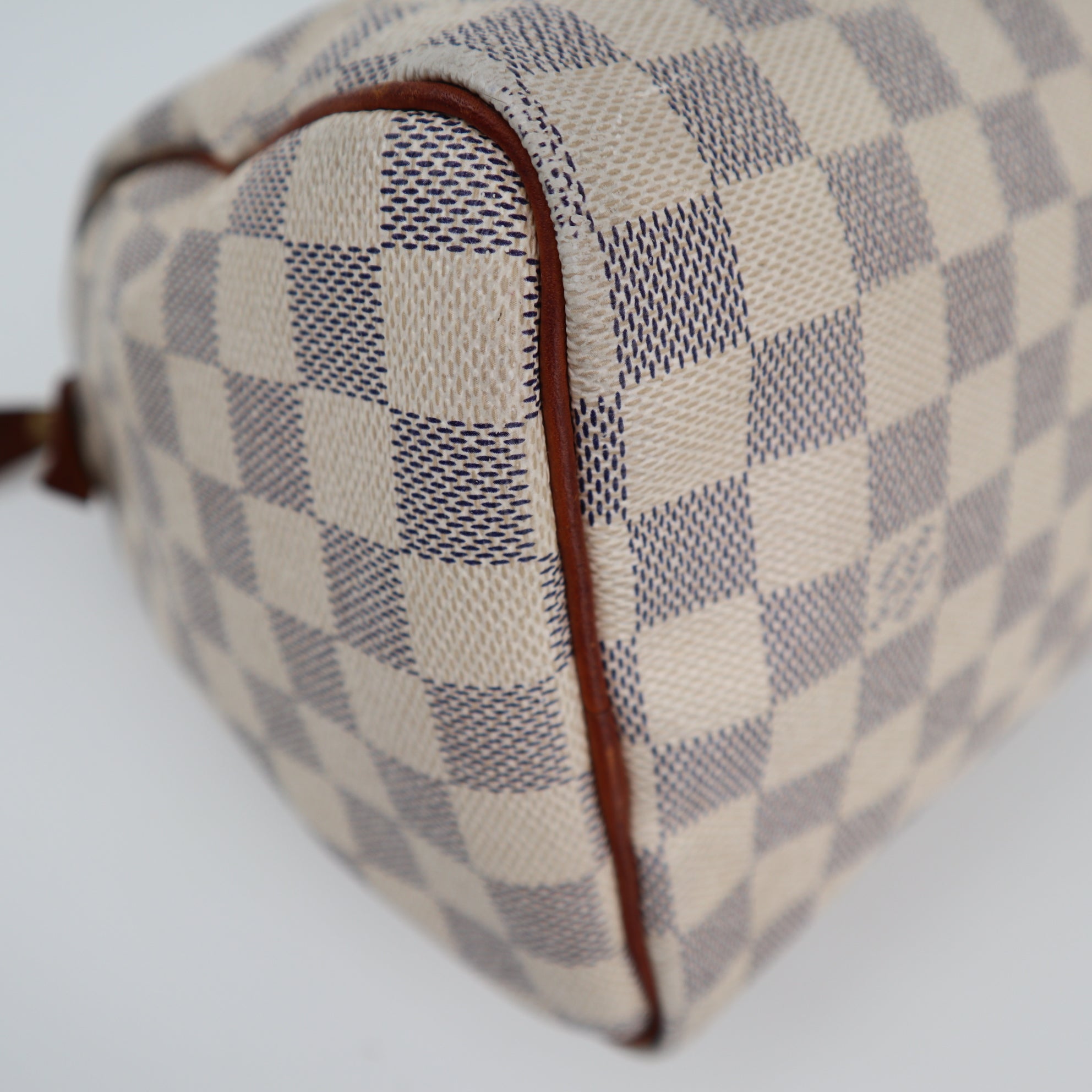 Louis Vuitton Damier Azur Speedy 25 Top Handle Bag C1902 | Pre-Owned Very Good White / Blue Damier Azur Canvas