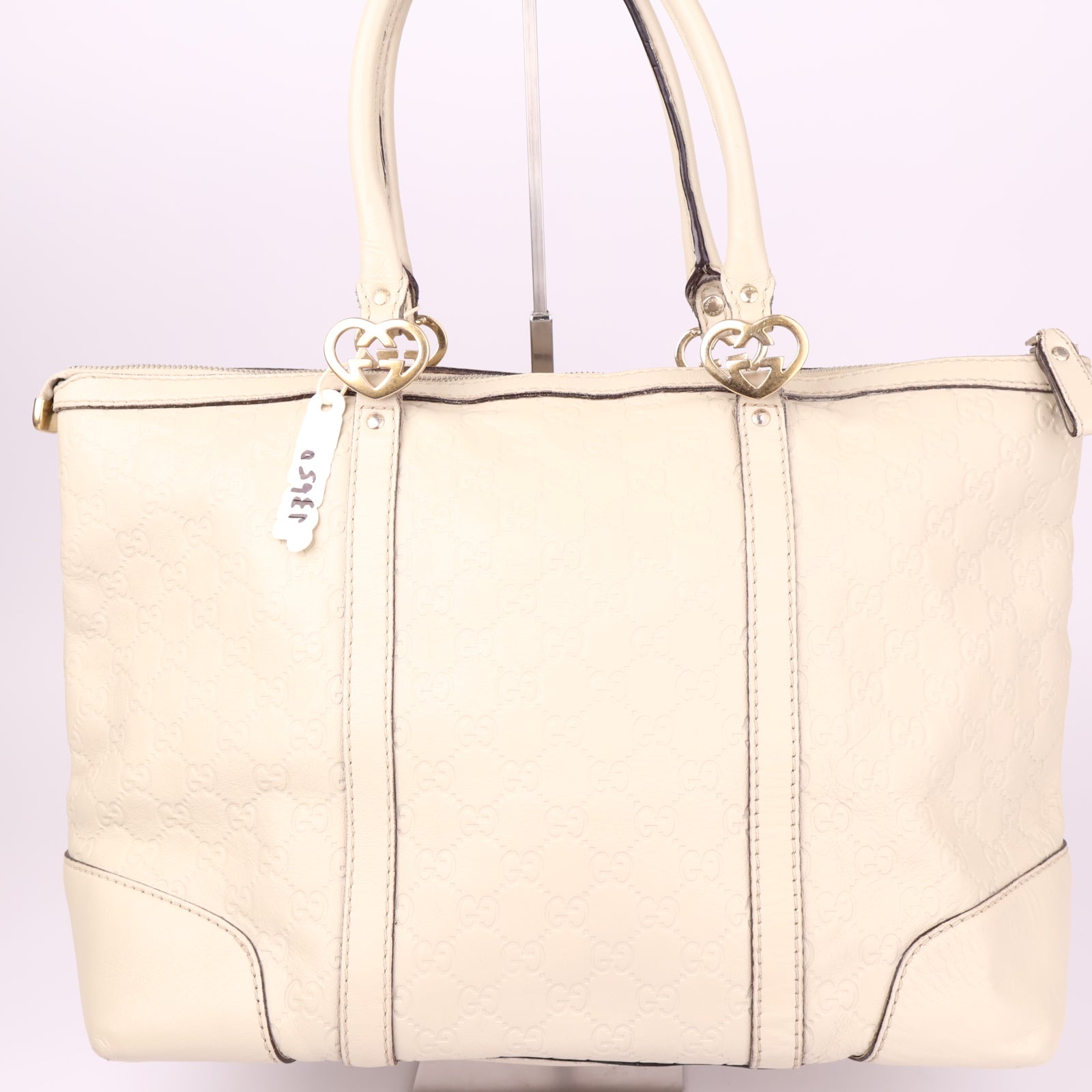 J3650 Gucci White GG Embossed Leather Lovely Heart Bag- Pre Owned