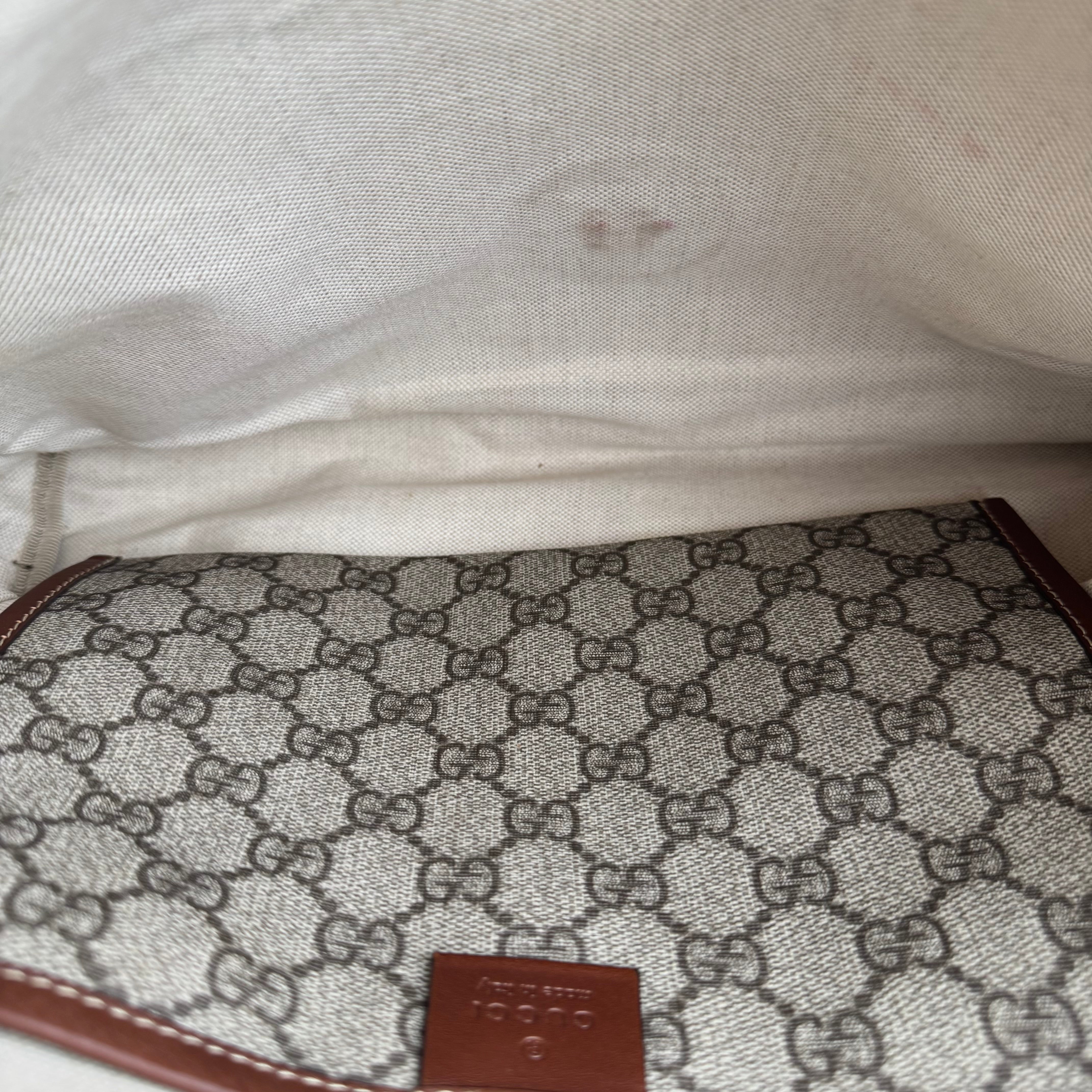 J3724 Gucci Brown GG Monogram Canvas Messenger Bag- Pre Owned