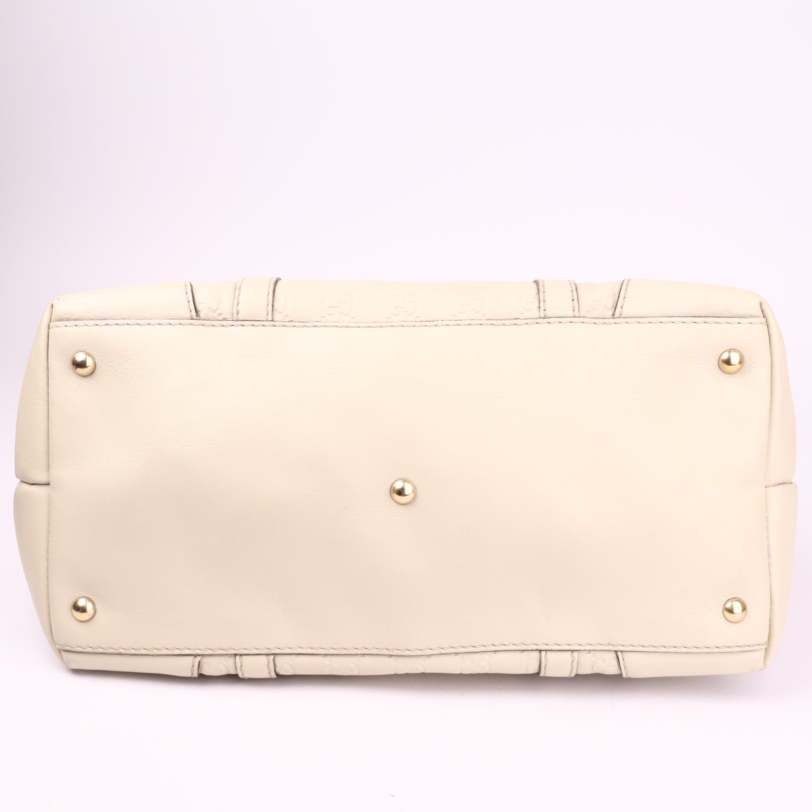 J3650 Gucci White GG Embossed Leather Lovely Heart Bag- Pre Owned