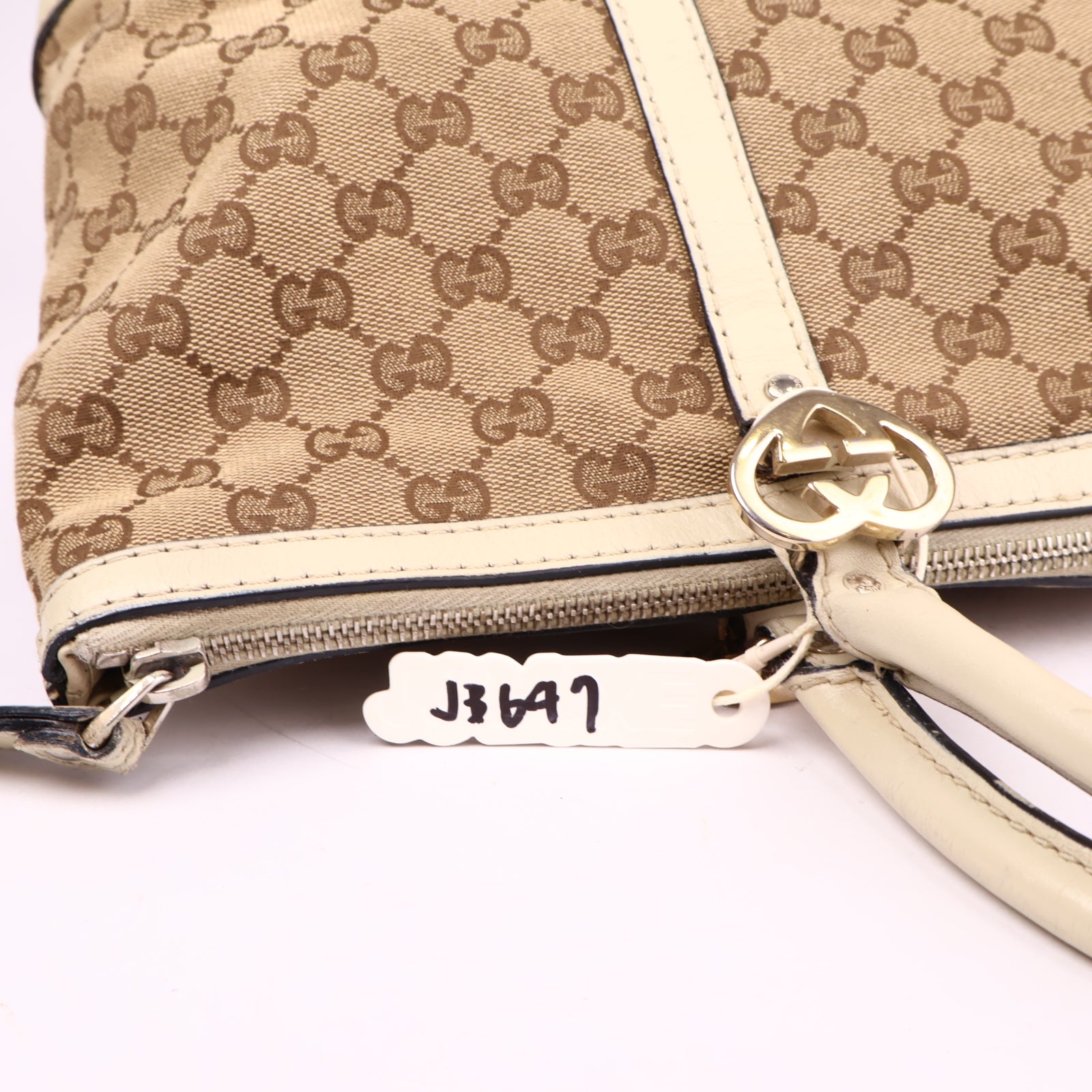 J3647 Gucci GG Canvas Tote Bag- Pre Owned