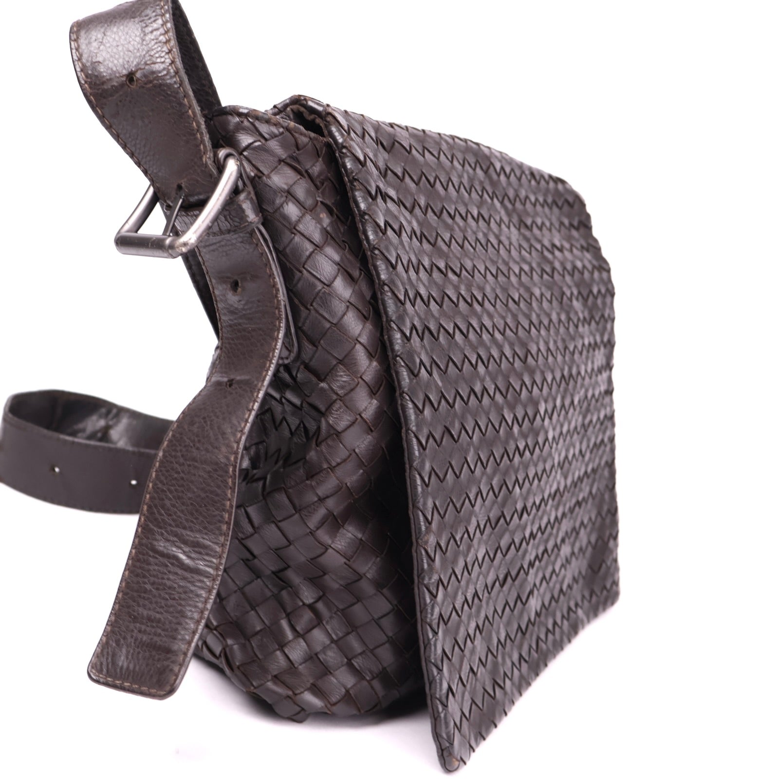 J3626 Bottega Veneta Brown Intrecciato Leather Messenger Bag- Pre Owned