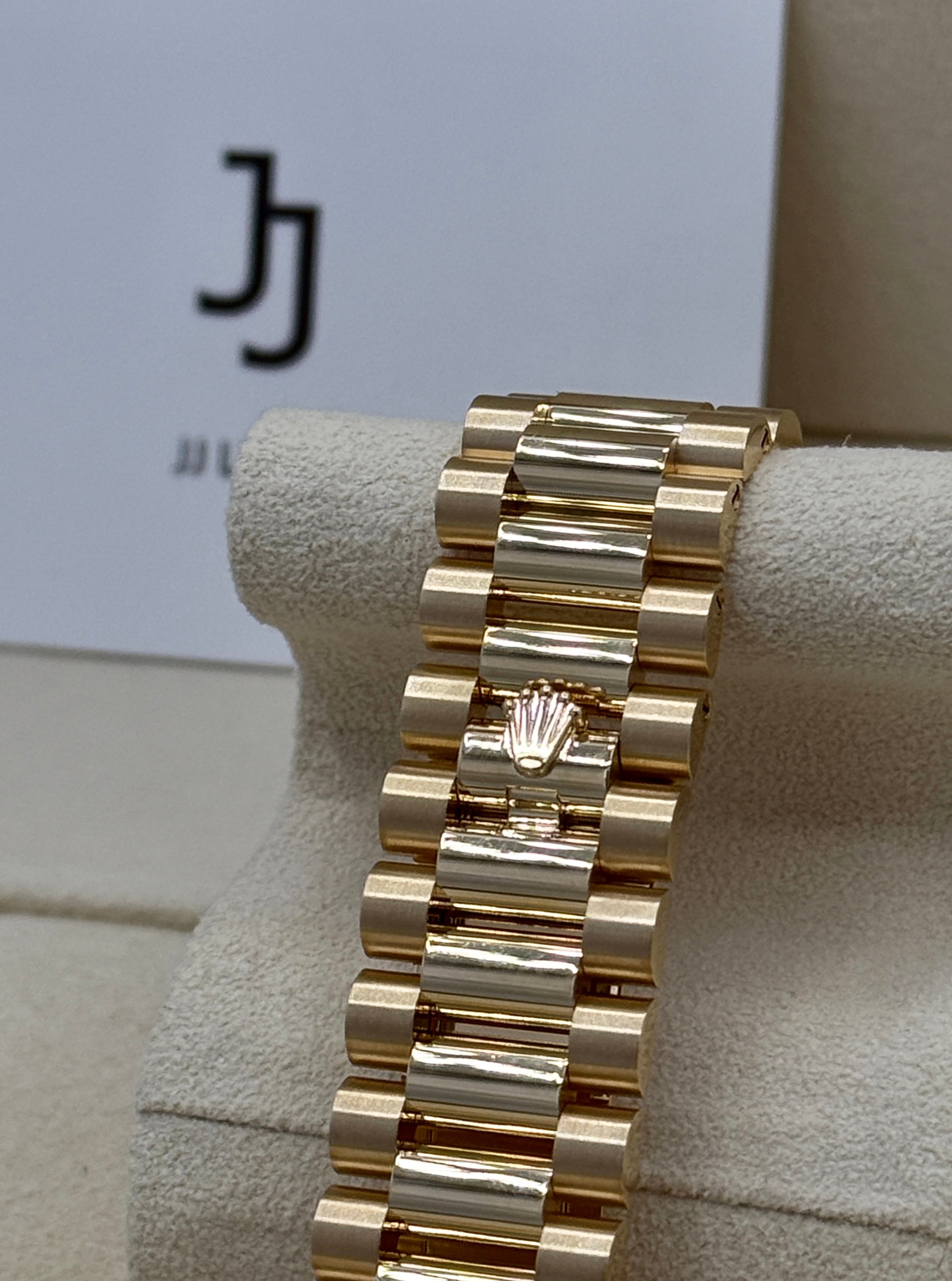 Rolex Day-Date 40mm 228348RBR