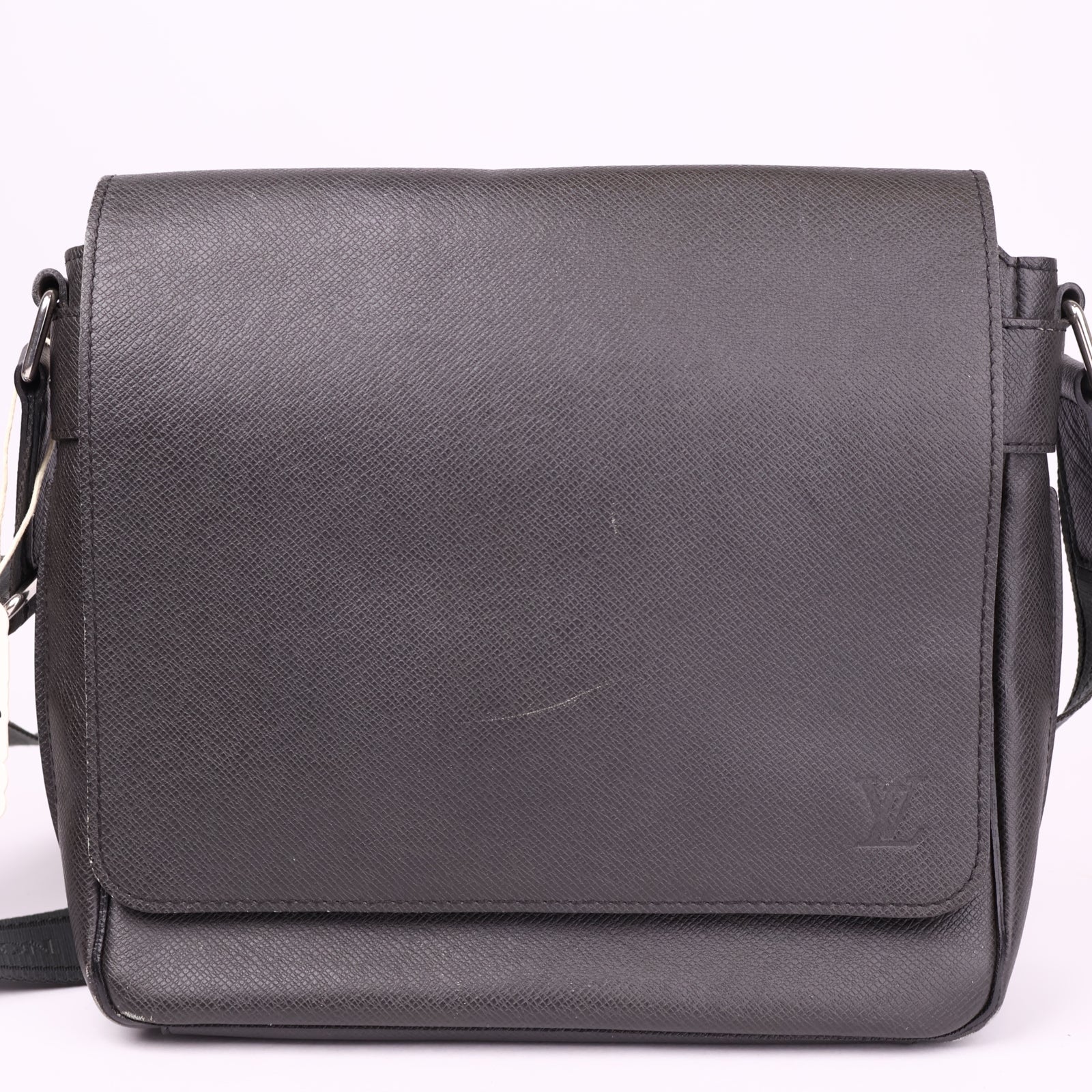 J3632 Louis Vuitton District PM Messenger Bag- Pre Owned