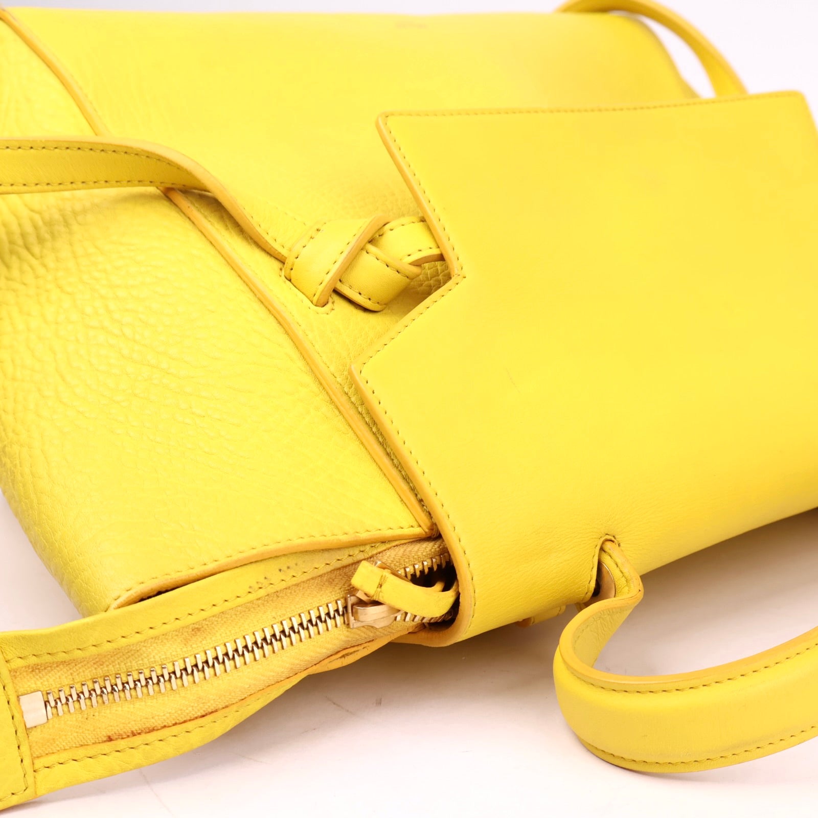 J3633 Céline Celine Yellow Mini Leather Belt Bag Satchel- Pre Owned