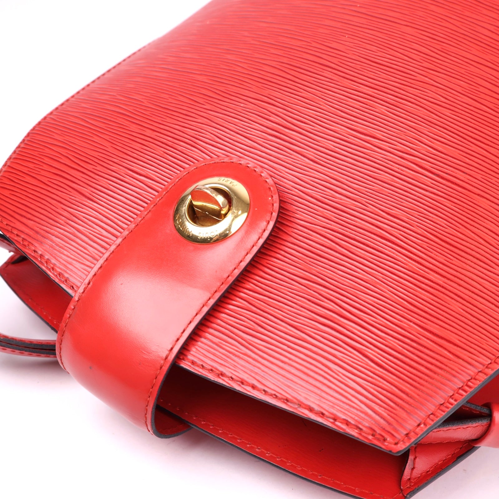 J3619 Louis Vuitton Red Epi Leather Cluny Bucket Bag- Pre Owned
