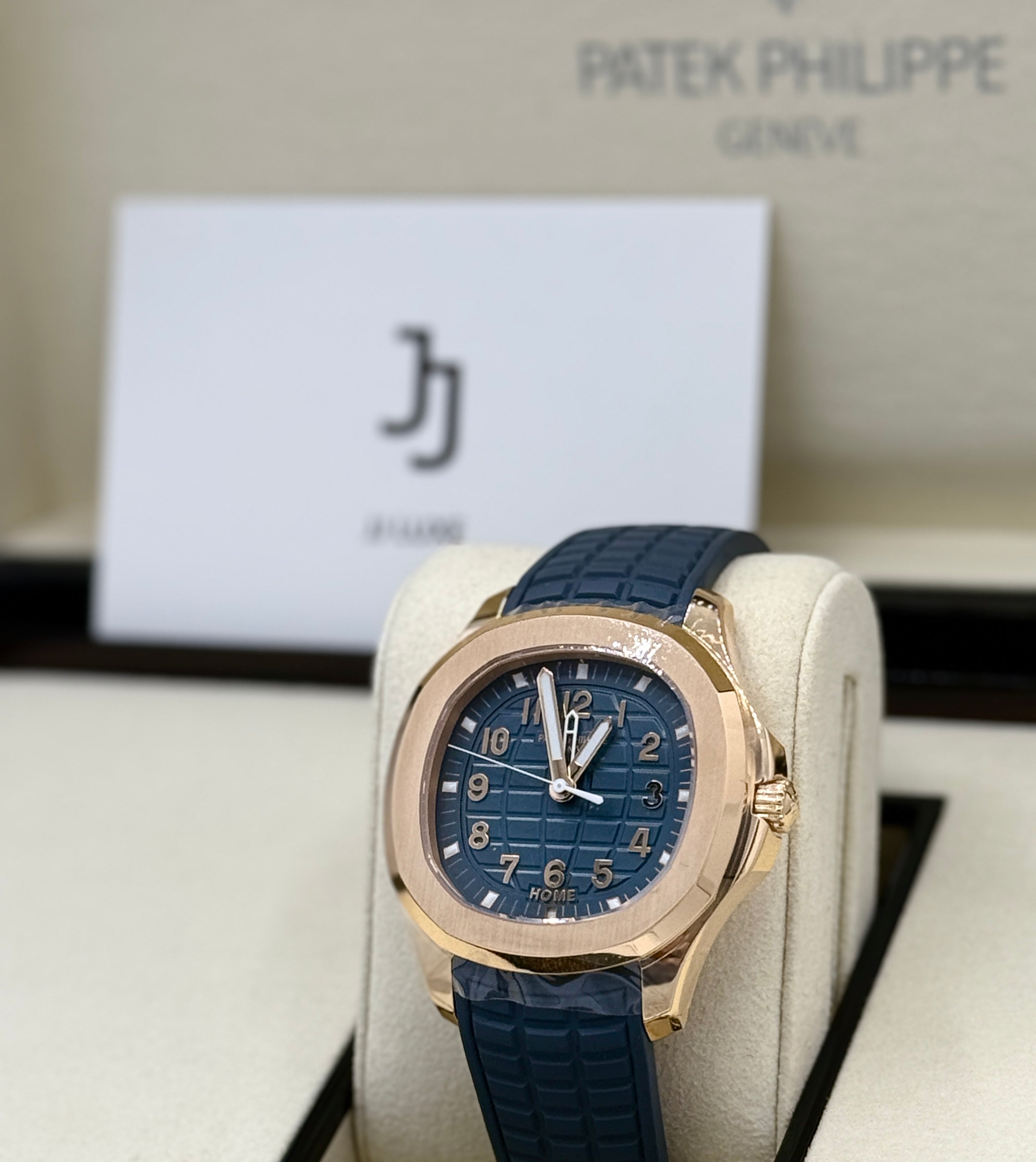 Patek Philippe AQUANAUT 38.8mm 5269R-001