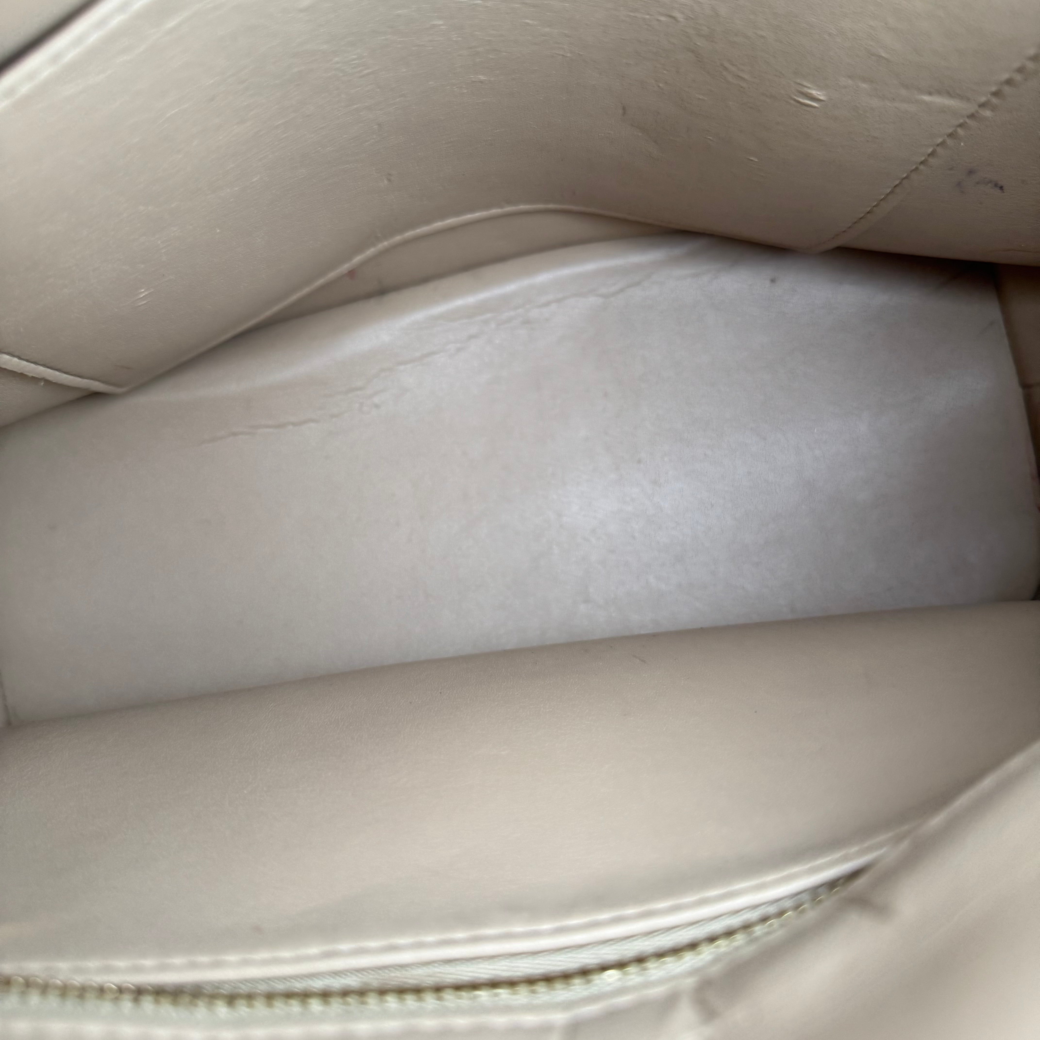 OJ2030 Louis Vuitton Beige Houston Monogram Vernis Tote Bag- Pre Owned